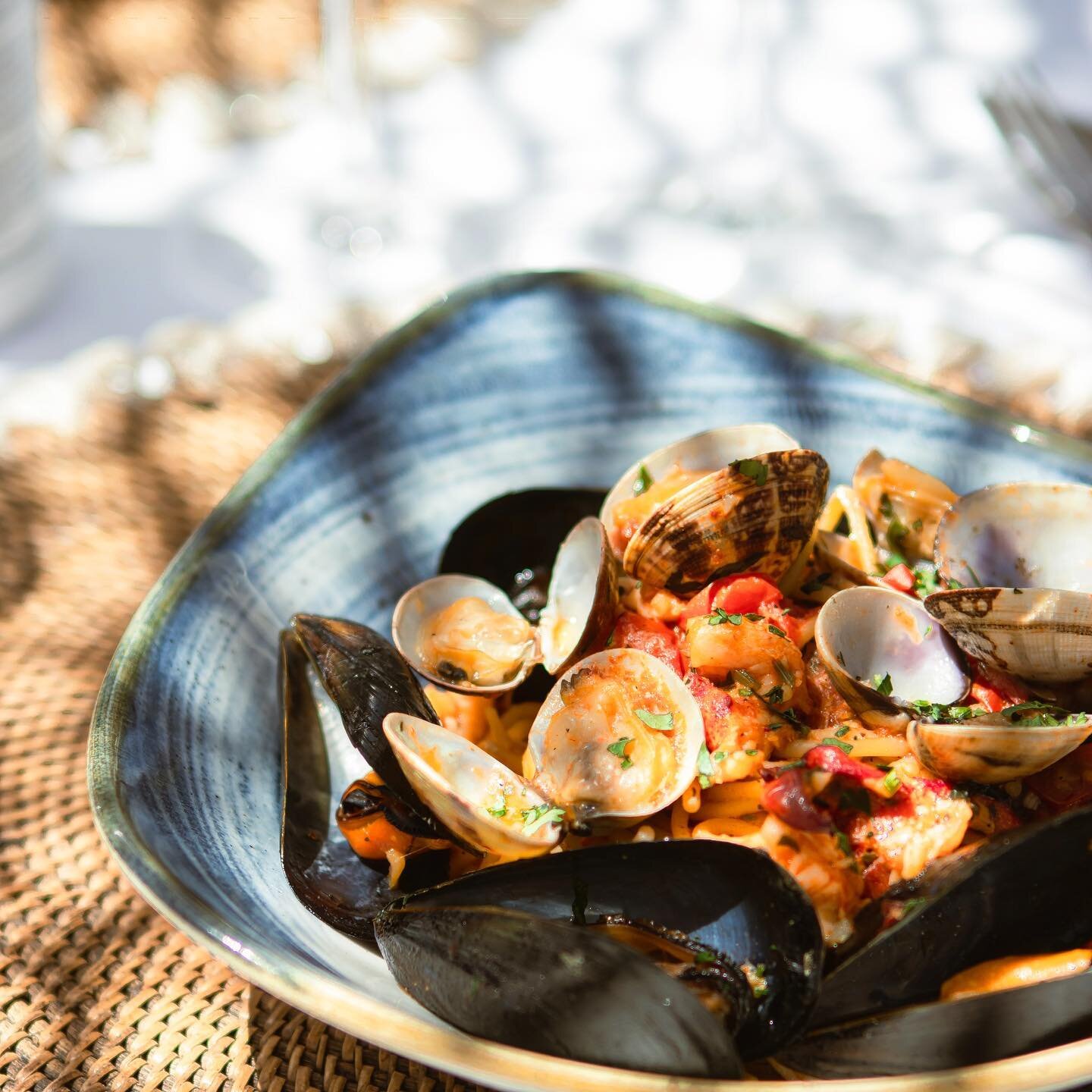 Start September gently with our famous Shellfish Pastas ! 
.
#clublespalmiers #lespalmiers #sainttropez #pampelonne #ramatuelle