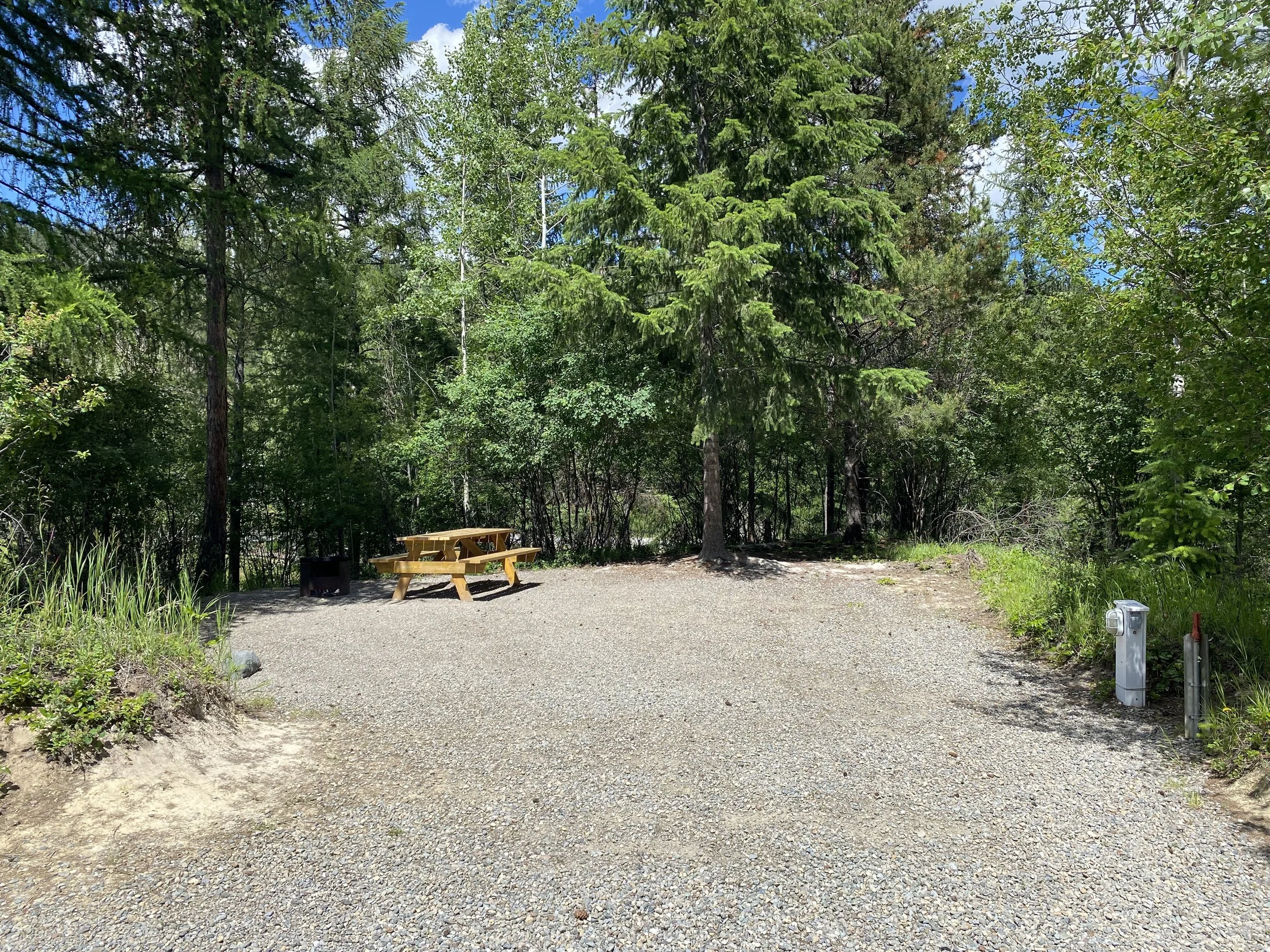 Site 1 - Sunflower Hill - Power/Water - 35' long - 15'-26' wide