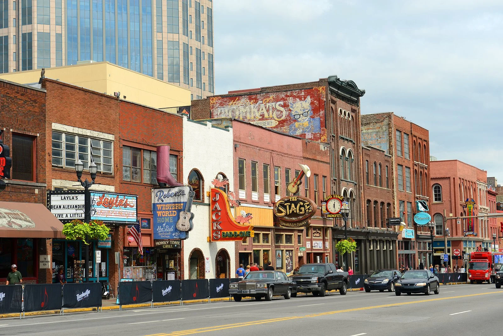Broadway Nashville.jpg (Copy)