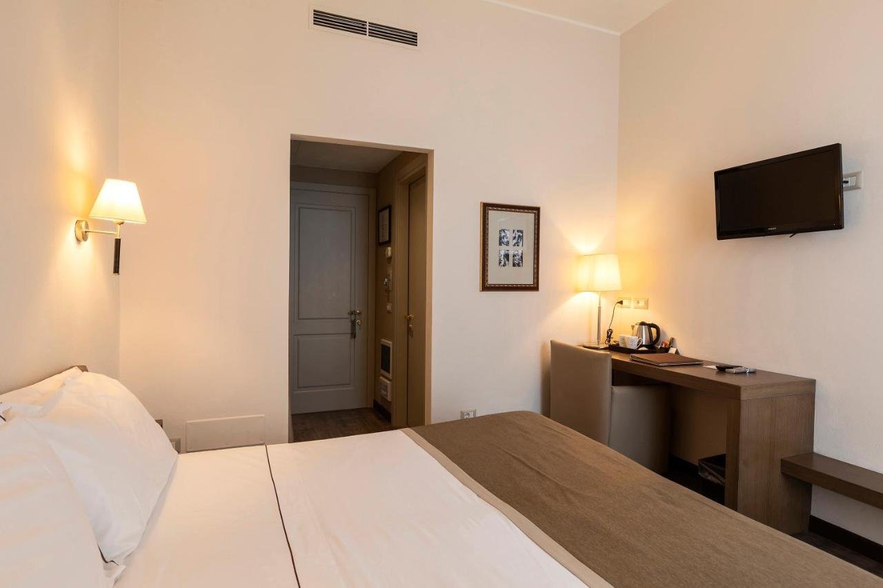hotel7.jpeg
