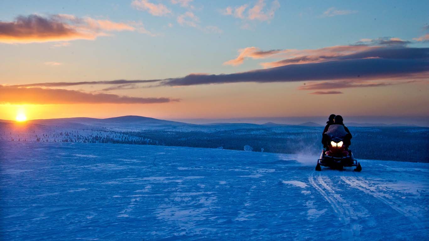 WINTERSPRING_Moottorikelkkasafari_1.jpg