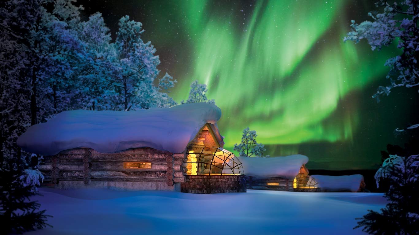 kakslauttanen_Kelo-glass_igloo_1366x768.jpg