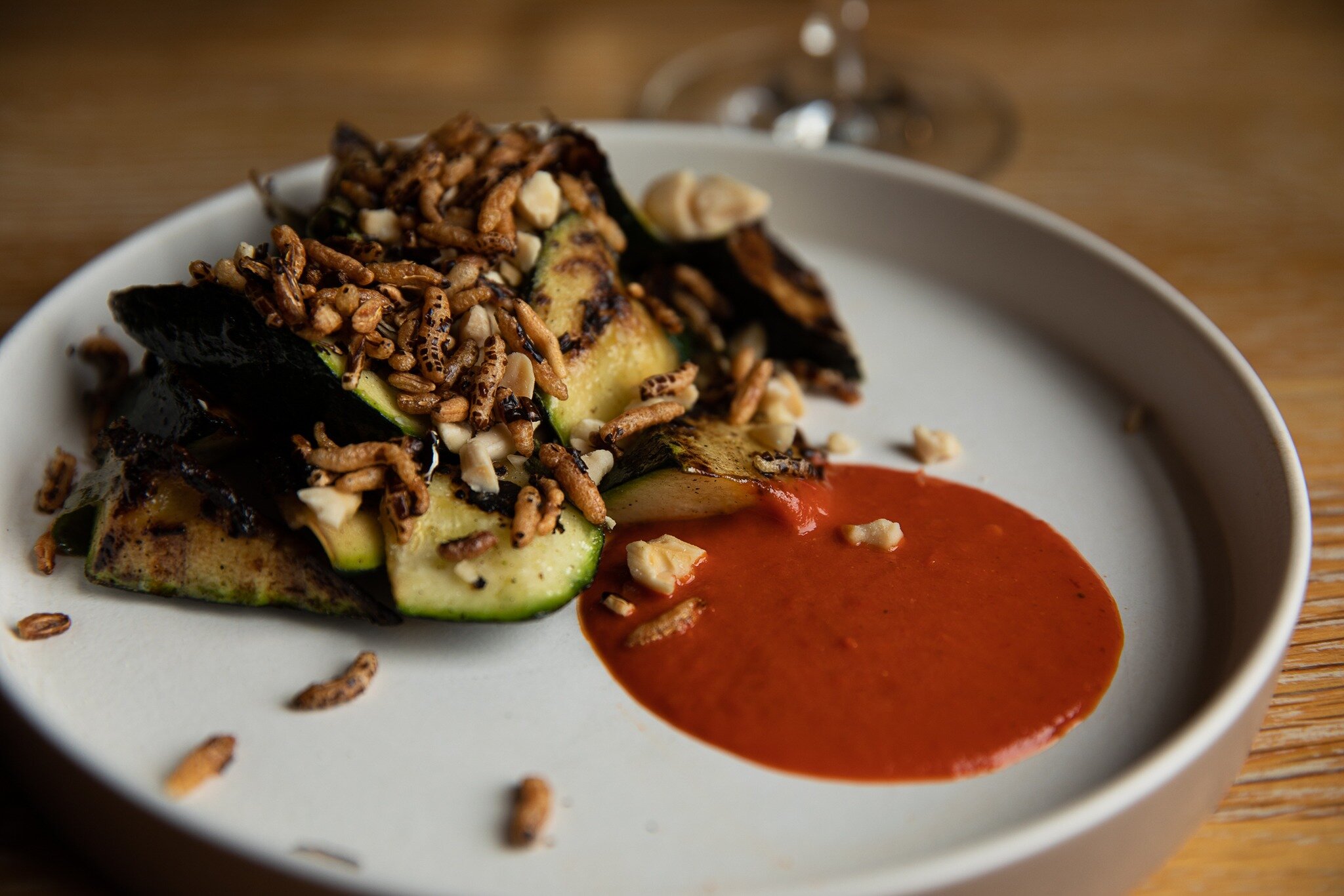 Grilled Zucchini, toasted almonds, puffed wild rice and romesco. The perfect entree or accompanimment to one of our mains. Secure a table for this week via our website.
.
.
.
 #TheVale #melbournefood #foodandwine #vino #ascotvale #melbourneeats #dinn