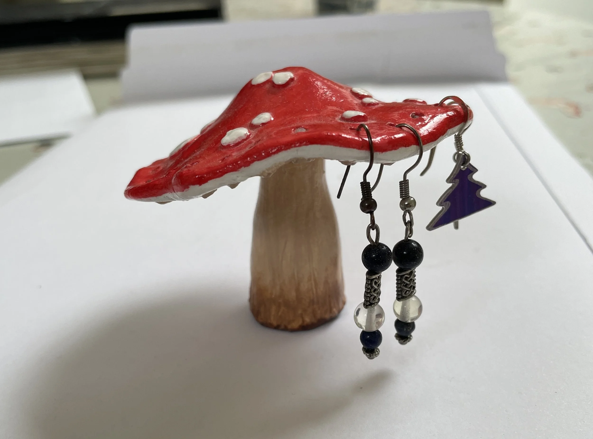 Clay earring stand