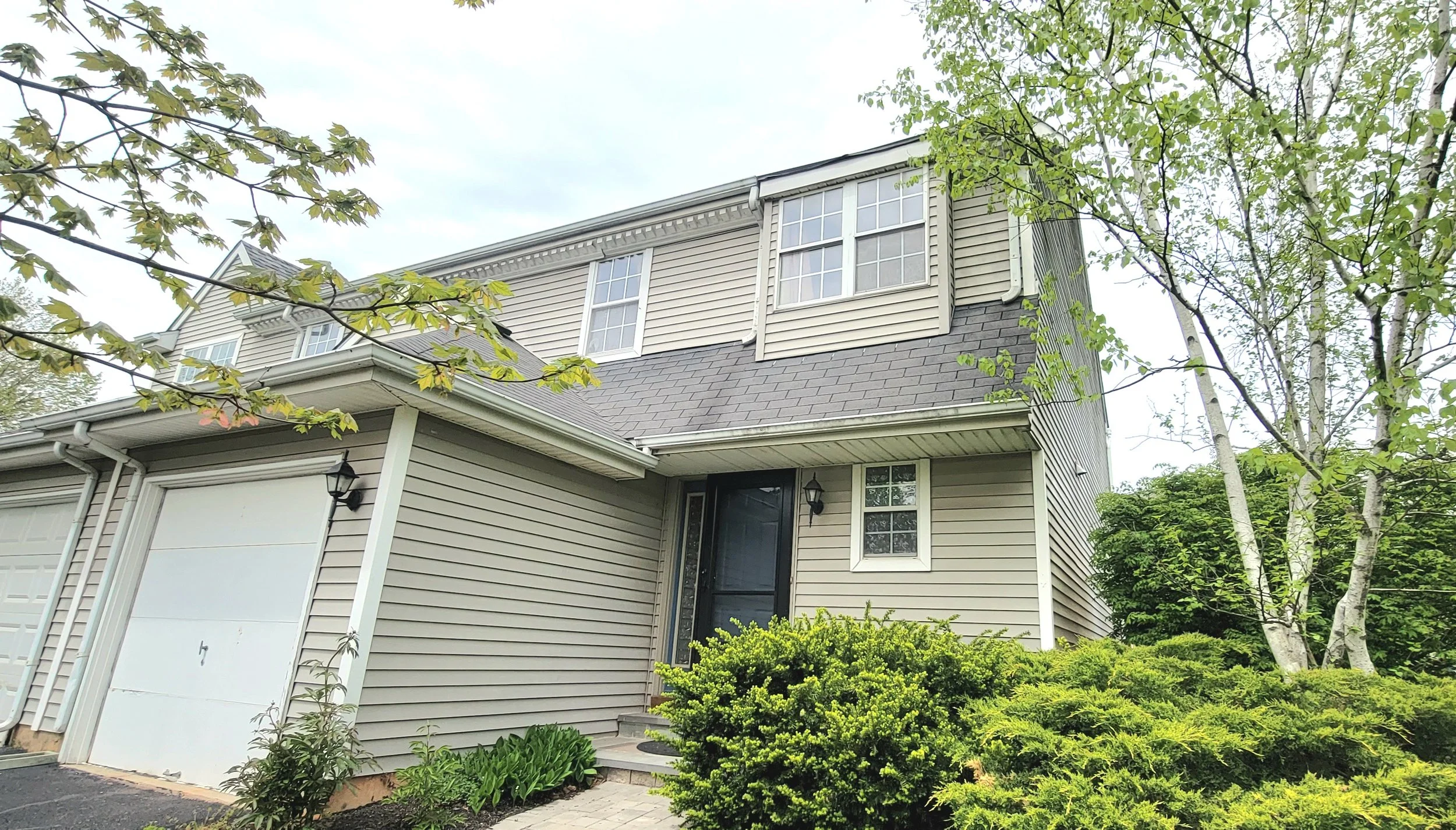 206 Azalea Circle, Royersford, PA 19468 -       
$335,000.00