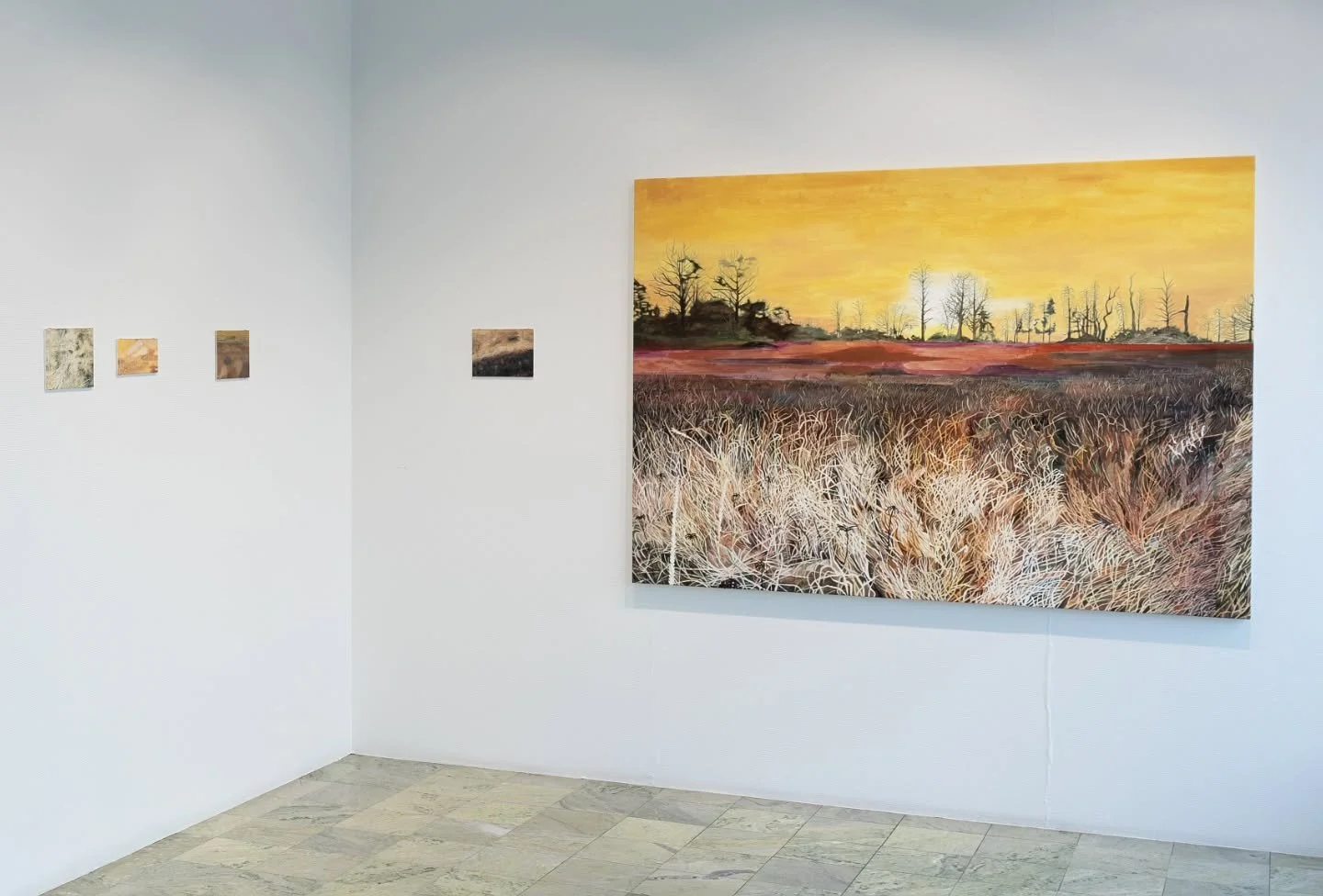 Utst&auml;llning - Isak Anshelm - &quot;Hidden Bloom&quot;

4 oktober&ndash;21 oktober, 2025.

M&aring;lningar:
Our bones will be your soil. olja p&aring; duk (bild 1)
Hidden Bloom IV, V, tempera (bild 2)
Hidden Bloom VI, tempera (bild 3)
Hidden Bloo