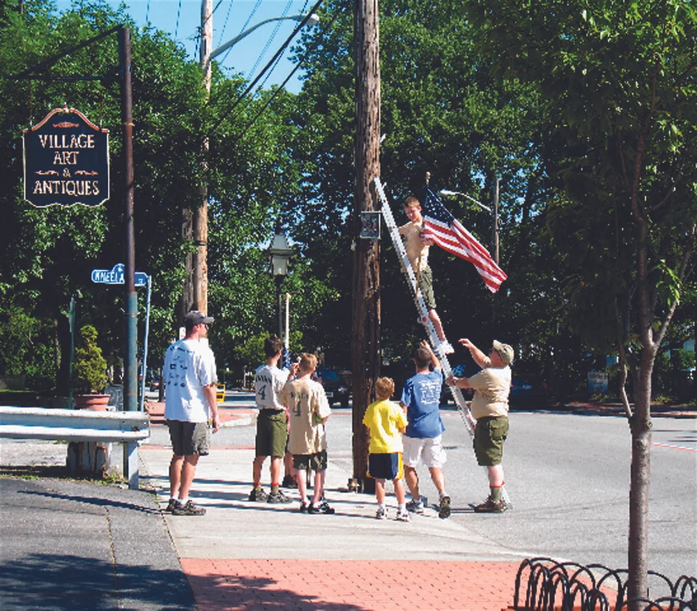 Pawtuxet Village Association flags