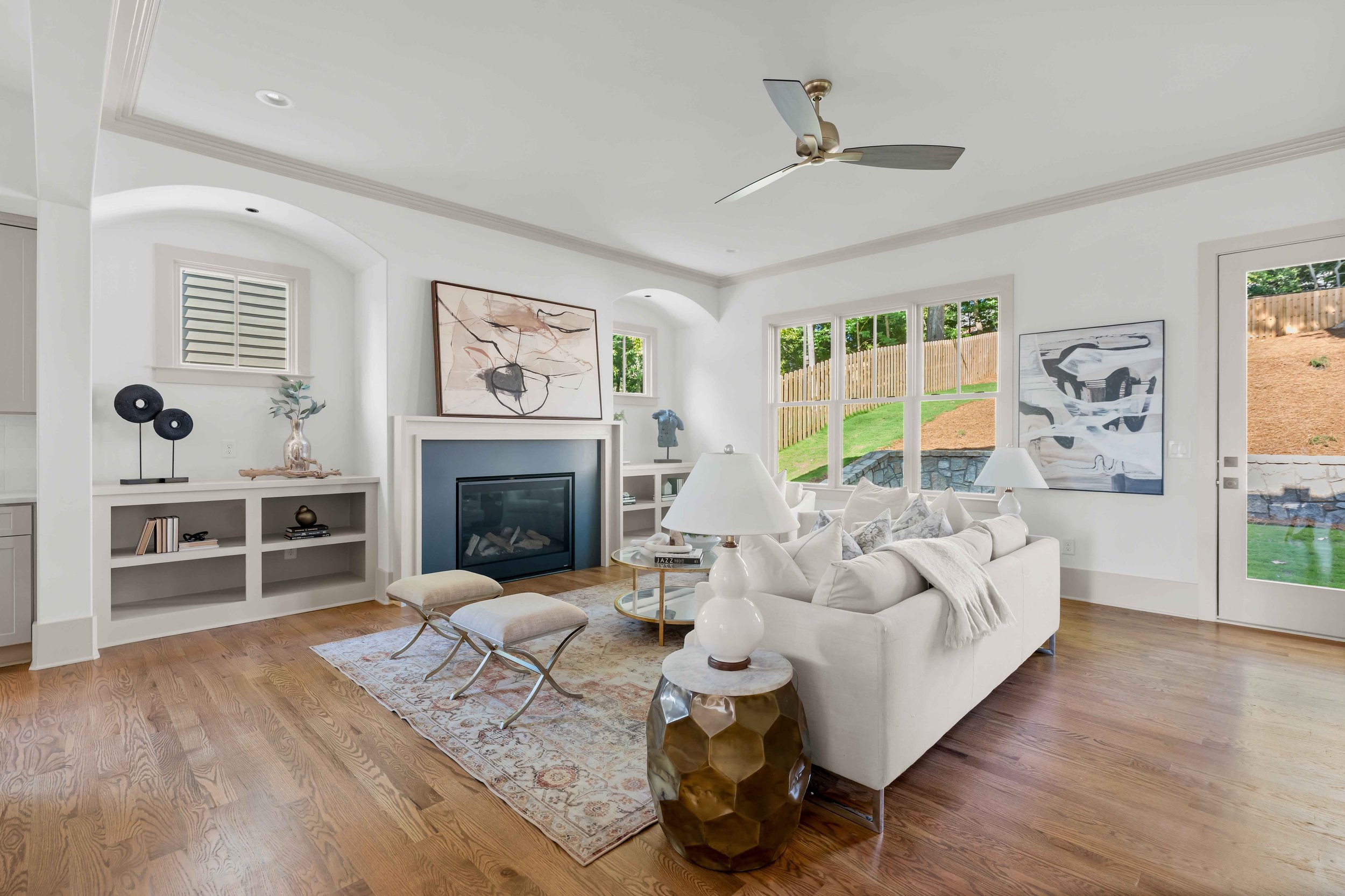 335 Glendale - Low res-24.jpg