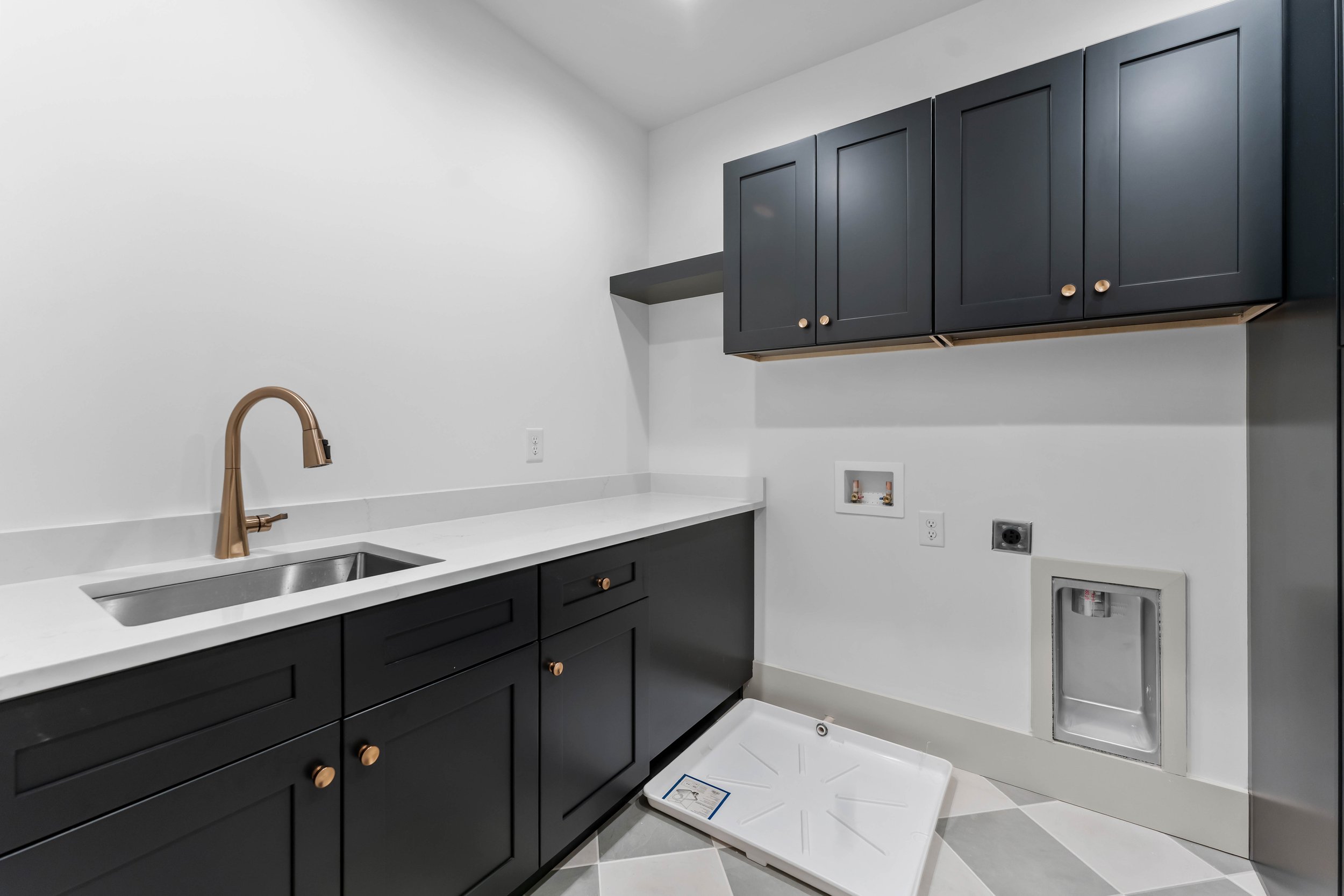 335 Glendale - Low res-47.jpg