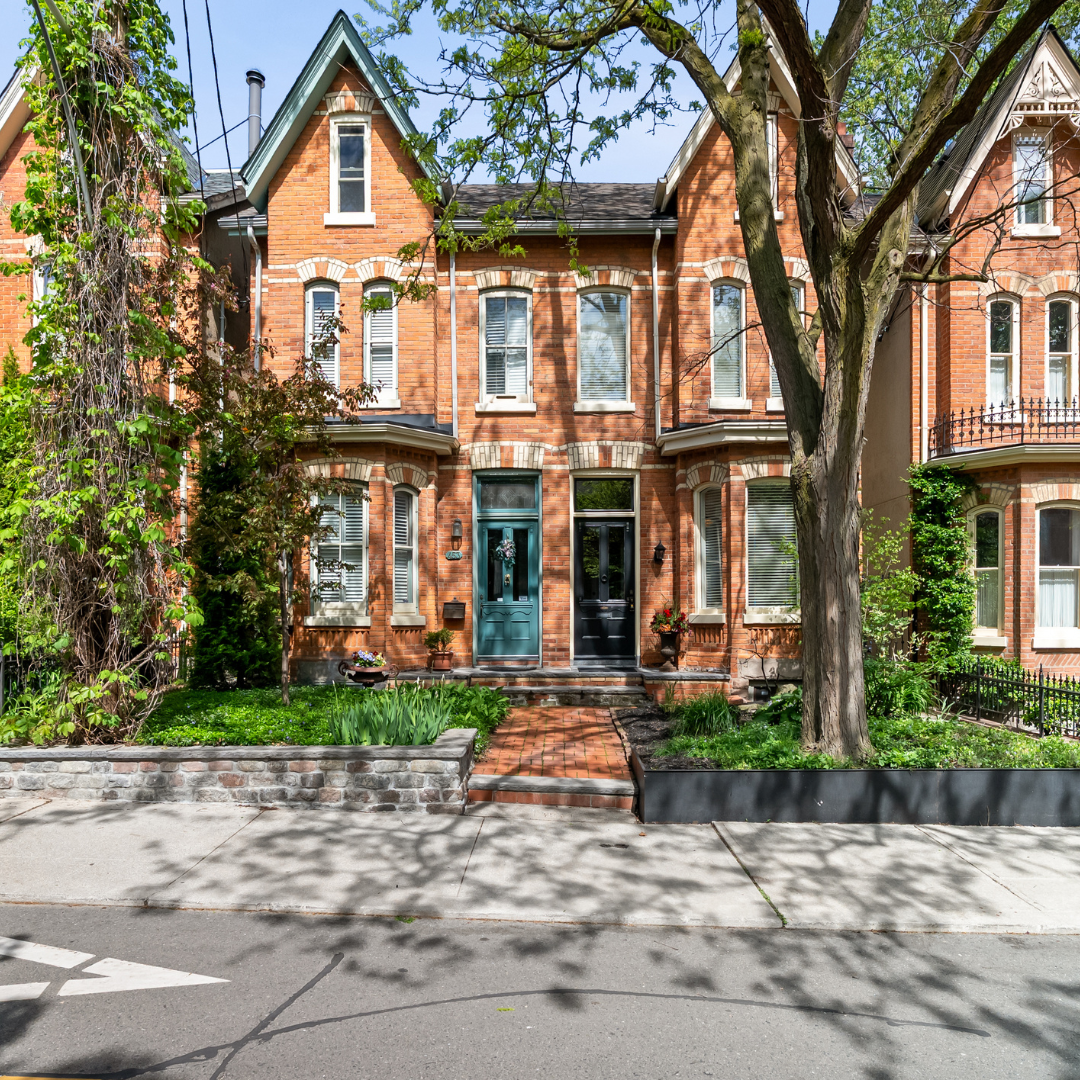 Cabbagetown Neighbourhood in Toronto by Paul and Christian Associates