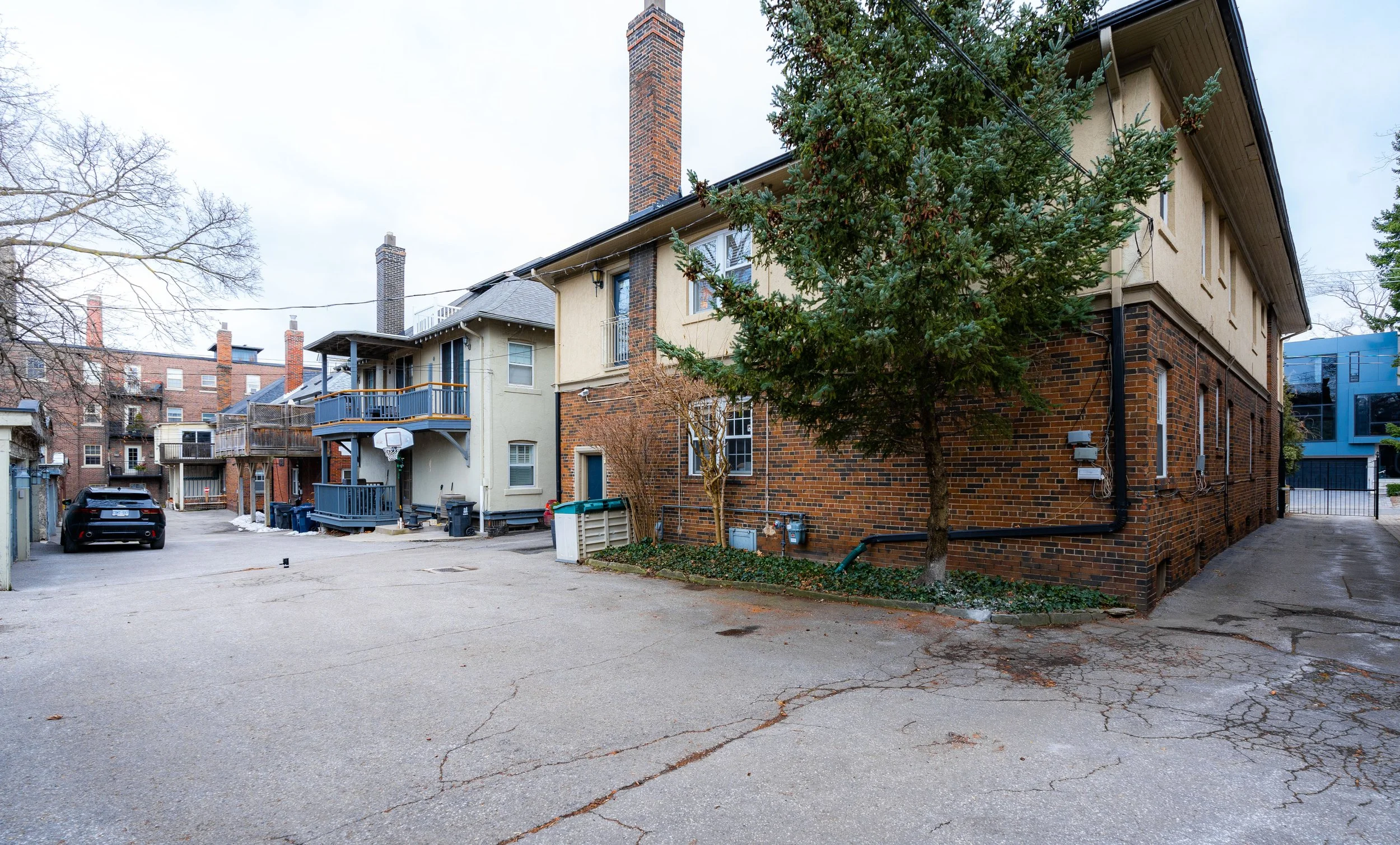 24 Edmund - Toronto - Modern Movement Creative - Mitchell Hubble - Real Estate Photography - 065 - January 18, 2021-2.jpg