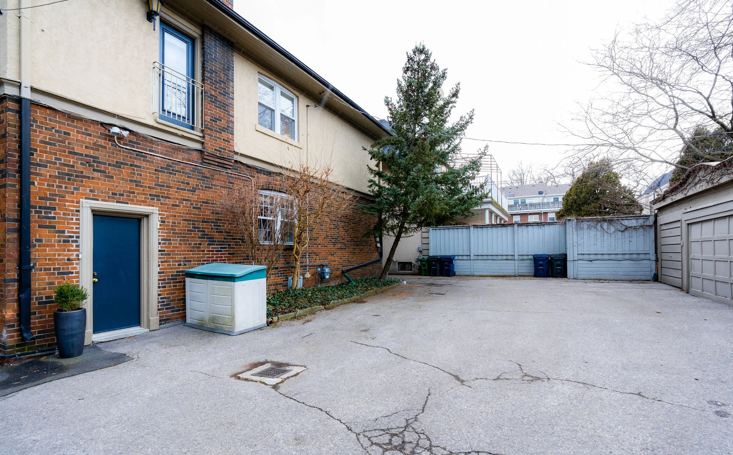24 Edmund - Toronto - Modern Movement Creative - Mitchell Hubble - Real Estate Photography - 064 - January 18, 2021-2.jpg