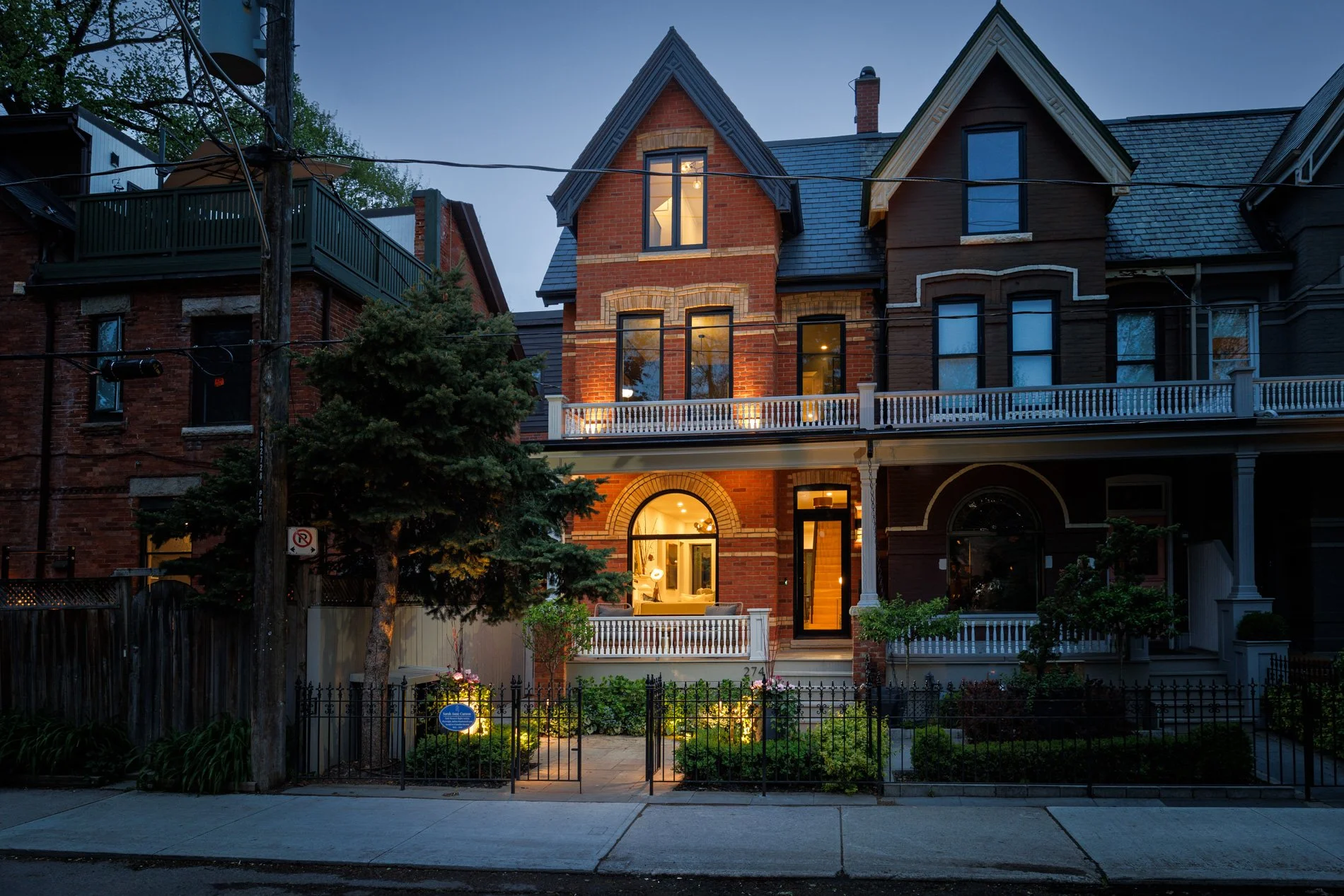 274 Carlton St - MLS-1.jpg