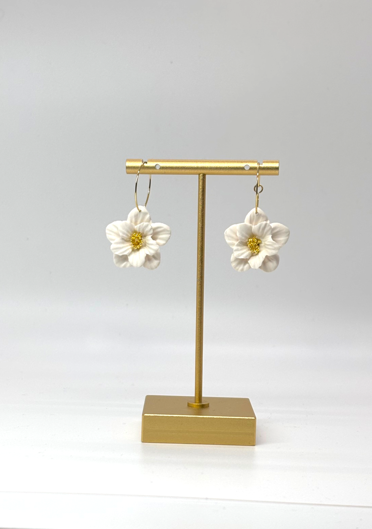 Lena White Gold Final.png