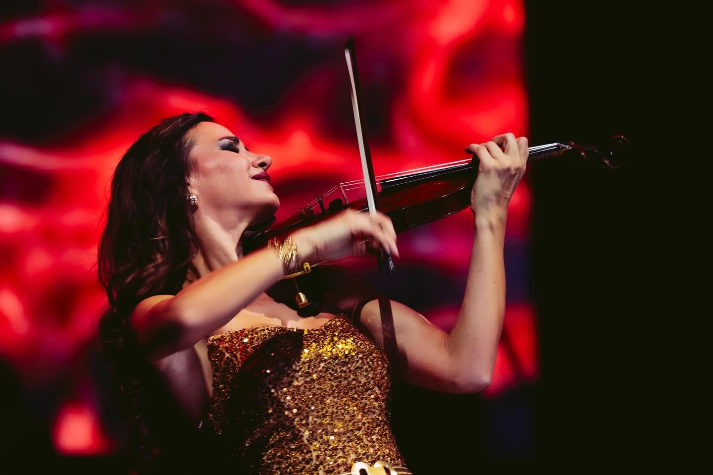 After a fantastic concert in Oradea a few days ago, I&rsquo;m excited to return to Budapest as a special guest in @andreabocelliofficial &lsquo;s concerts on the 23rd and 24th of November! 

Photos by @lucarossettiph