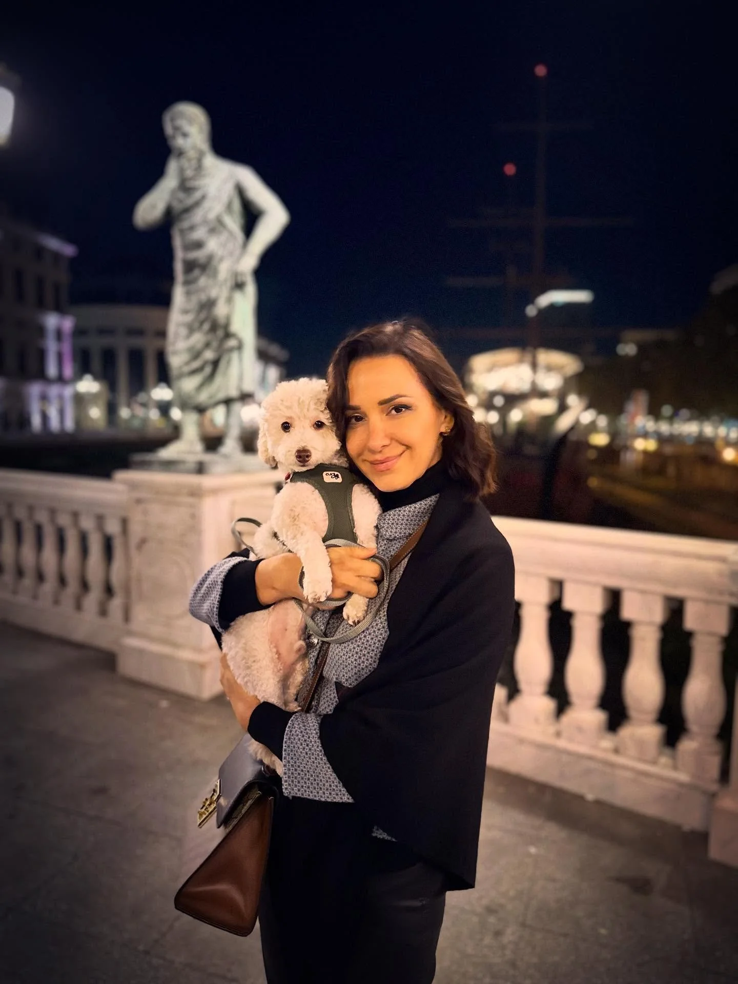 Warmest greetings from Skopje, a lovely city with many charming streets, restaurants and people. On top of that many green areas for Tigru to enjoy 😊 
We closed this trip with a wonderful session and dinner and I can&rsquo;t wait to be back at @fame