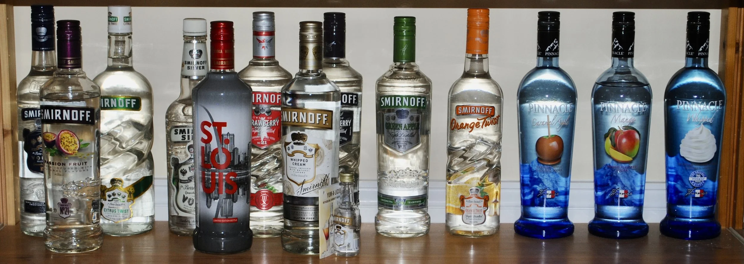 Smirnoff 
Smirnoff – passion fruit 
Smirnoff – citrus twist 
Smirnoff – silver 
Smirnoff – St Louis, 
Smirnoff – Strawberry, 
Smirnoff – strawberry,
Smirnoff – whipped crème, 
Smirnoff – black cherry, 
Smirnoff – green apple, 
Smirnoff – orange twist