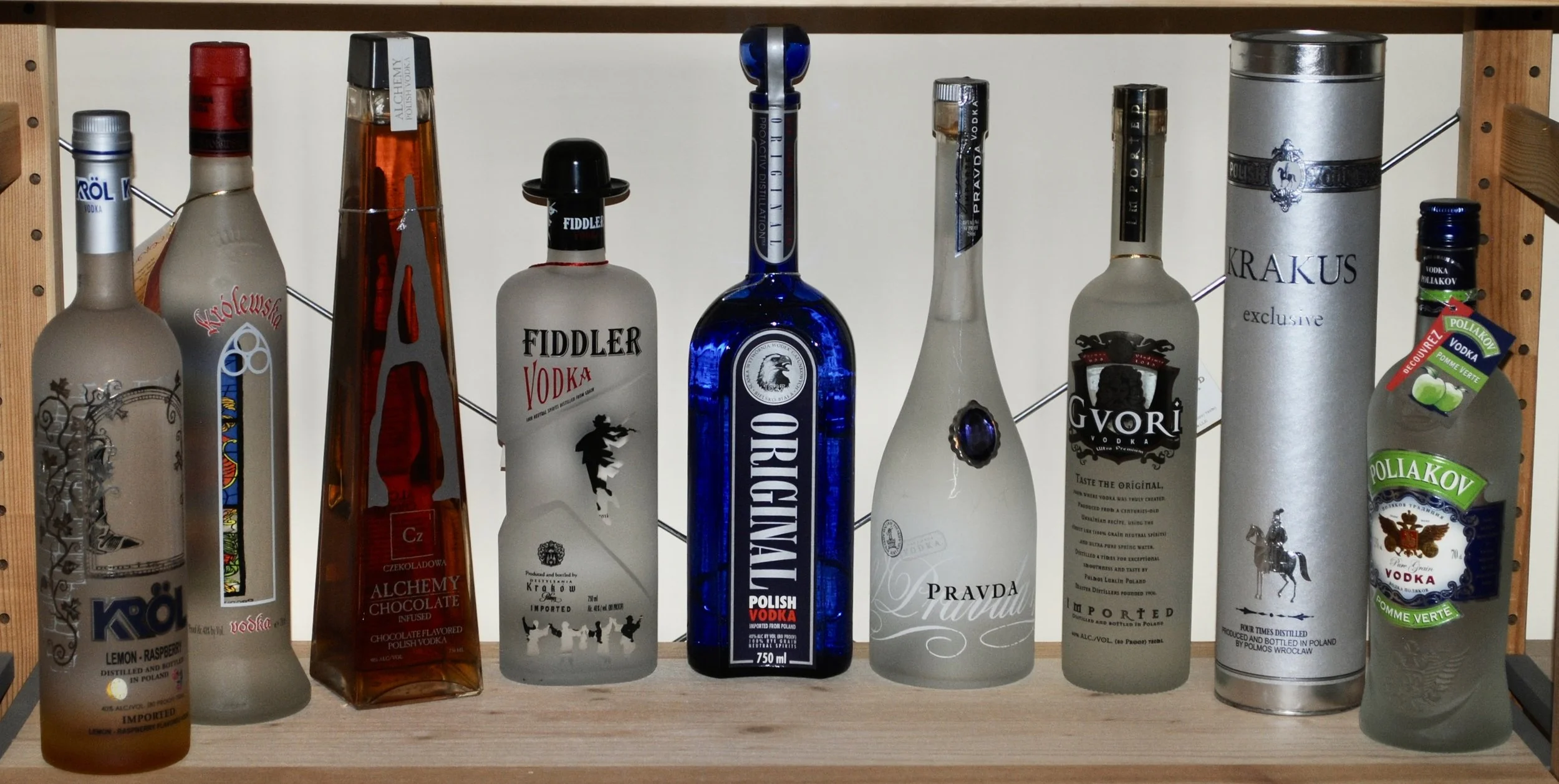 Krol – lemon raspberry, 
Krolewska, 
Alchemy – chocolate, 
Fiddle, 
Original Polish, 
Pravda, 
Gvori, 
Krakus, 
Poliakov 