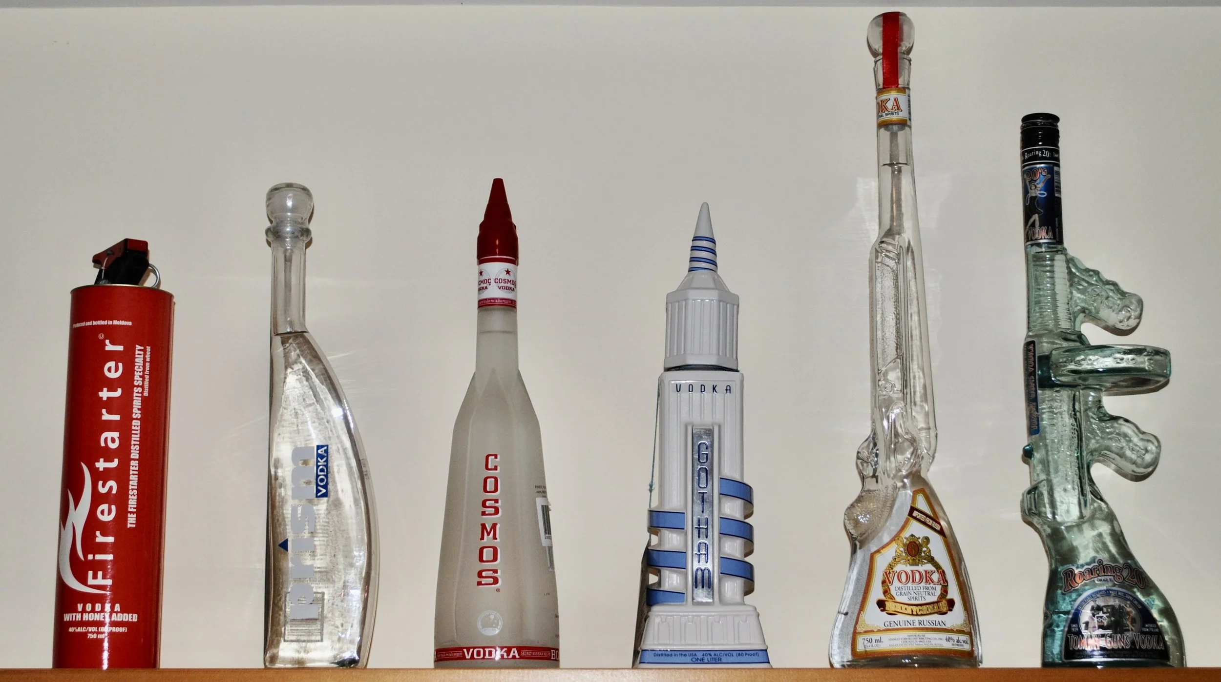 UNIQUE SHAPES 1 - Firestarter – honey (fire extinguisher), Prism (wedge), Cosmos (rocket), Gotham (ceramic skyscraper), Pshenychnaya (rifle), Tommy Gun Roaring 20s 