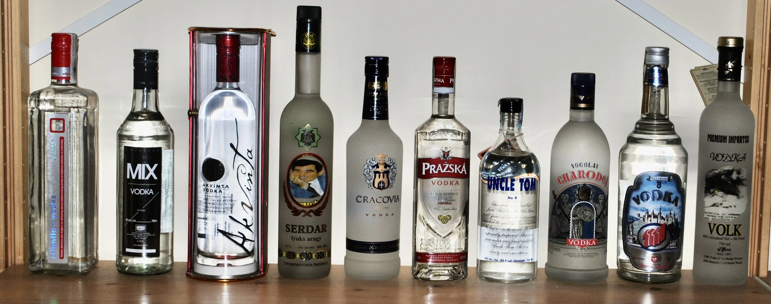 Atlantic 
Mix, 
Akvinta, 
Serdar,
Cracovia, 
Prazska, 
Uncle tom, 
Charodei, 
Begrado 1111,
Volk 