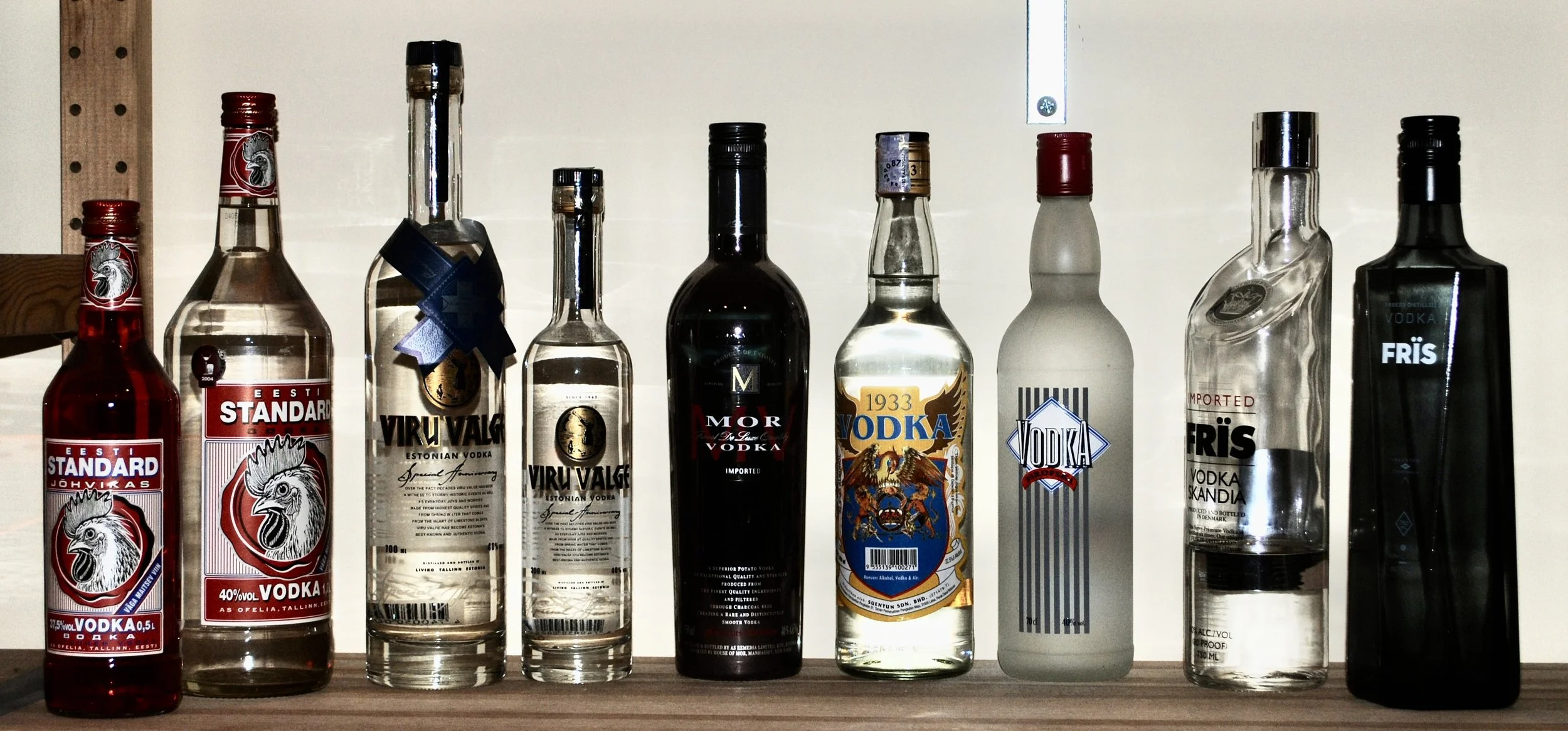 ESTONIAN - Eesti Standard (2 sizes), Viru Valge (2 sizes), Mor, 1933, Zirfska, Fris (Denmark, 2 designs)
