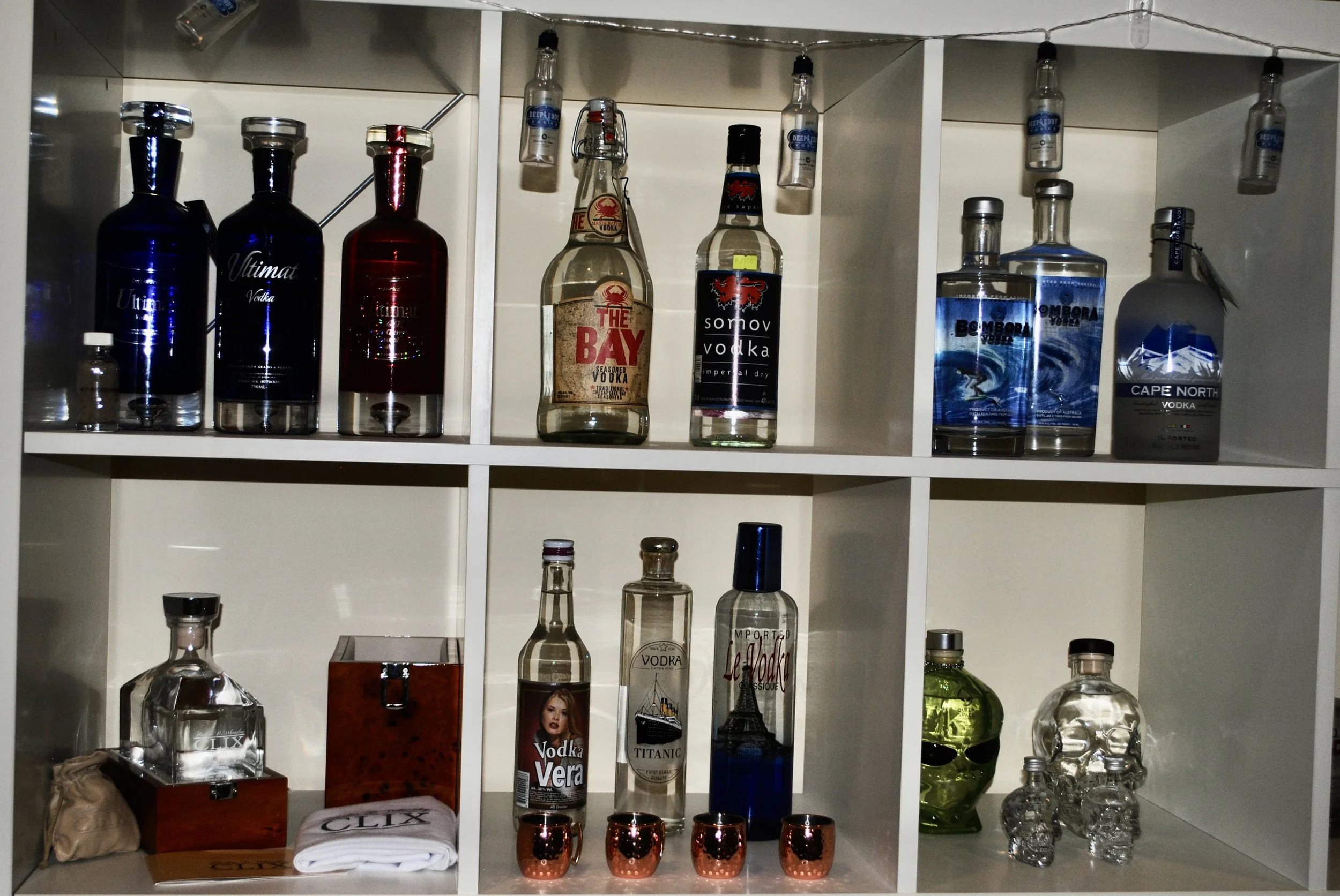UNIQUE & STORIES - Ultimat (2 designs), Ultimat – black cherry, The Bay, Somov (Tahiti), Bombora (2 versions), Cape North, Clix (most expensive in our collection), Vodka Vera, Titanic, Le Vodka, Outer Space (alien head), Crystal Head (skull, several 