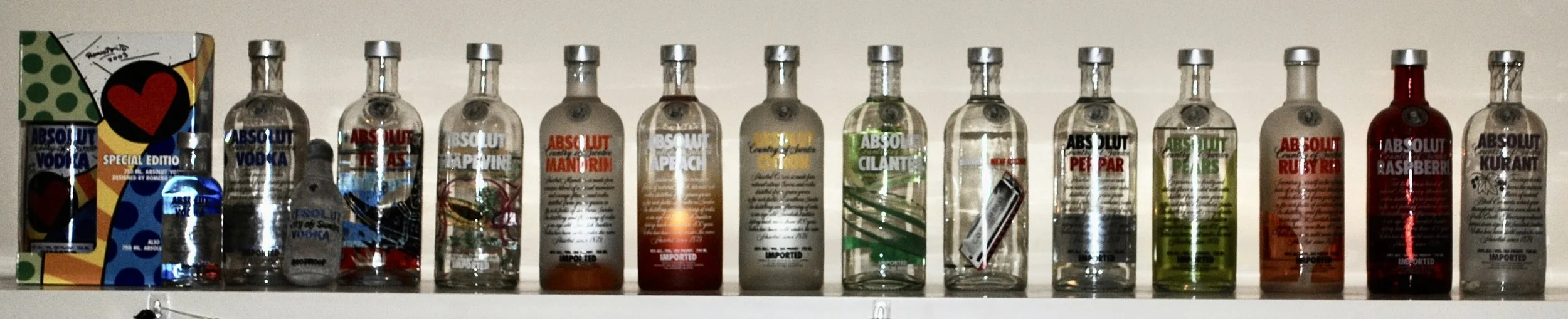 Absolut – (designer Romero Britto), 
Absolut,
Absolut Texas – cucumber serrano chili,
Absolut Grapevine – grape, dragon fruit, papaya, 
Absolut Mandrin, 
Absolut Apeach,
Absolut Citron, 
Absolut Cilantro (& lime), 
Absolut New Orleans – mango, black 