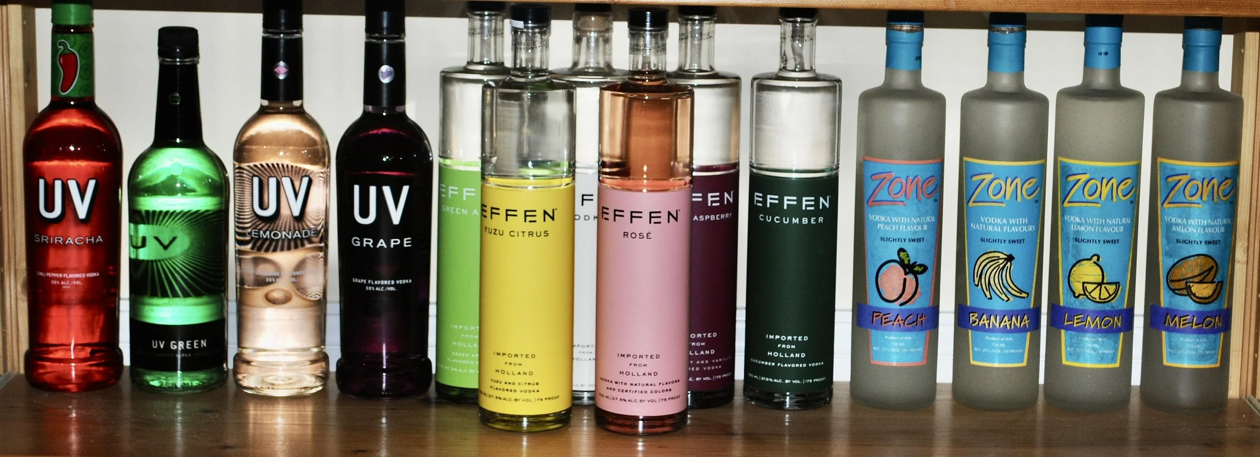 UV – sriracha, 
UV – green apple, 
UV – lemonade, 
UV – grape, 
Effen – green apple, 
Effen, 
Effen – yuzu citrus, 
Effen – rose, 
Effen – dutch raspberry, 
Effen – cucumber, 
Zone – peach, 
Zone – banana, 
Zone – lemon, 
Zone – melon 