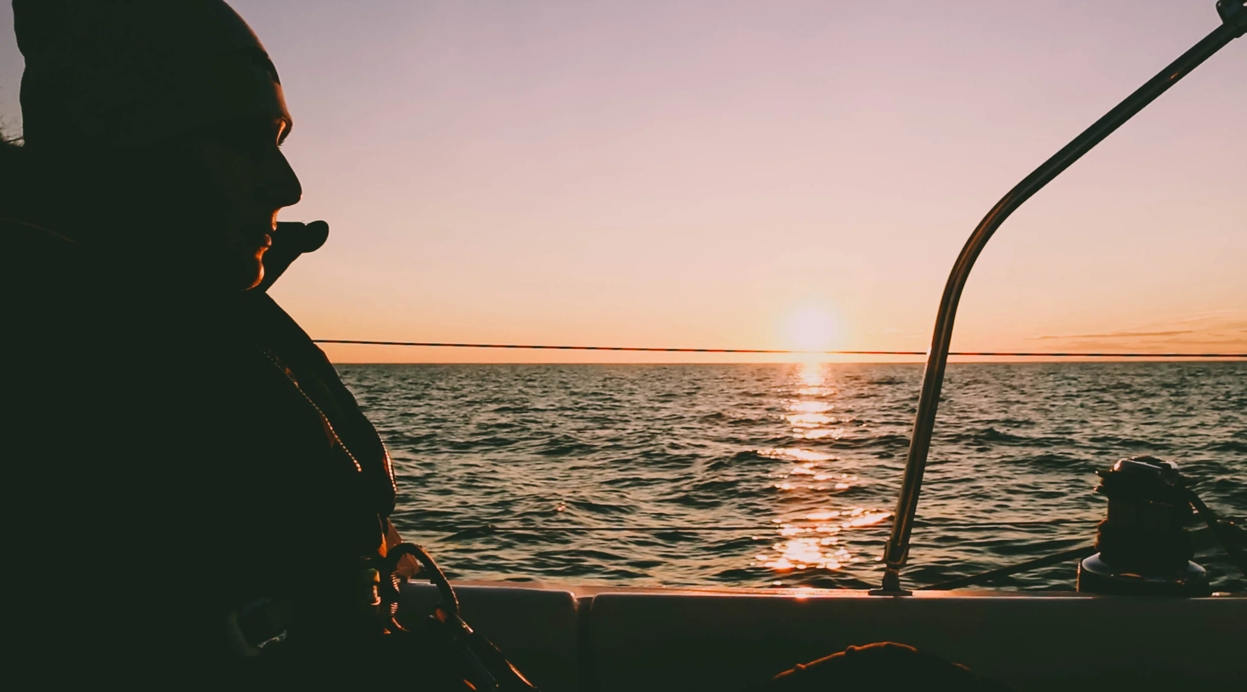 The sailing vlog is back on!