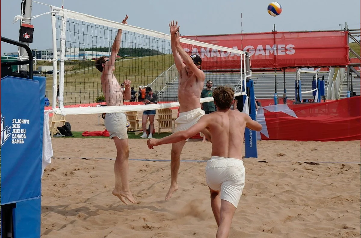 mehi-aug10-volleyball-04.jpg