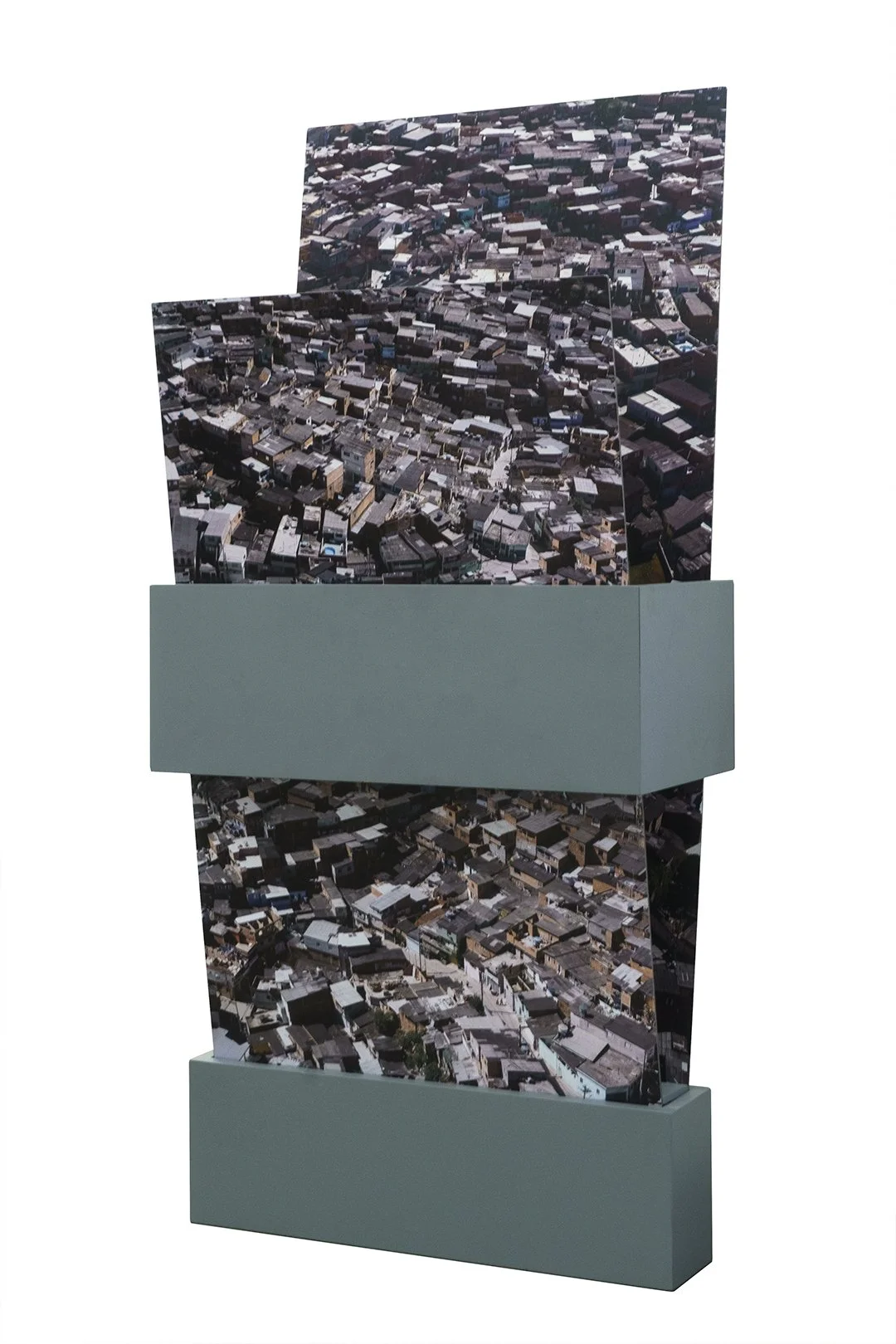"Escultura VII" (2014) | 144xX66x41cm |  Impressão UV em MDF pintada em verniz | Edição 2/5