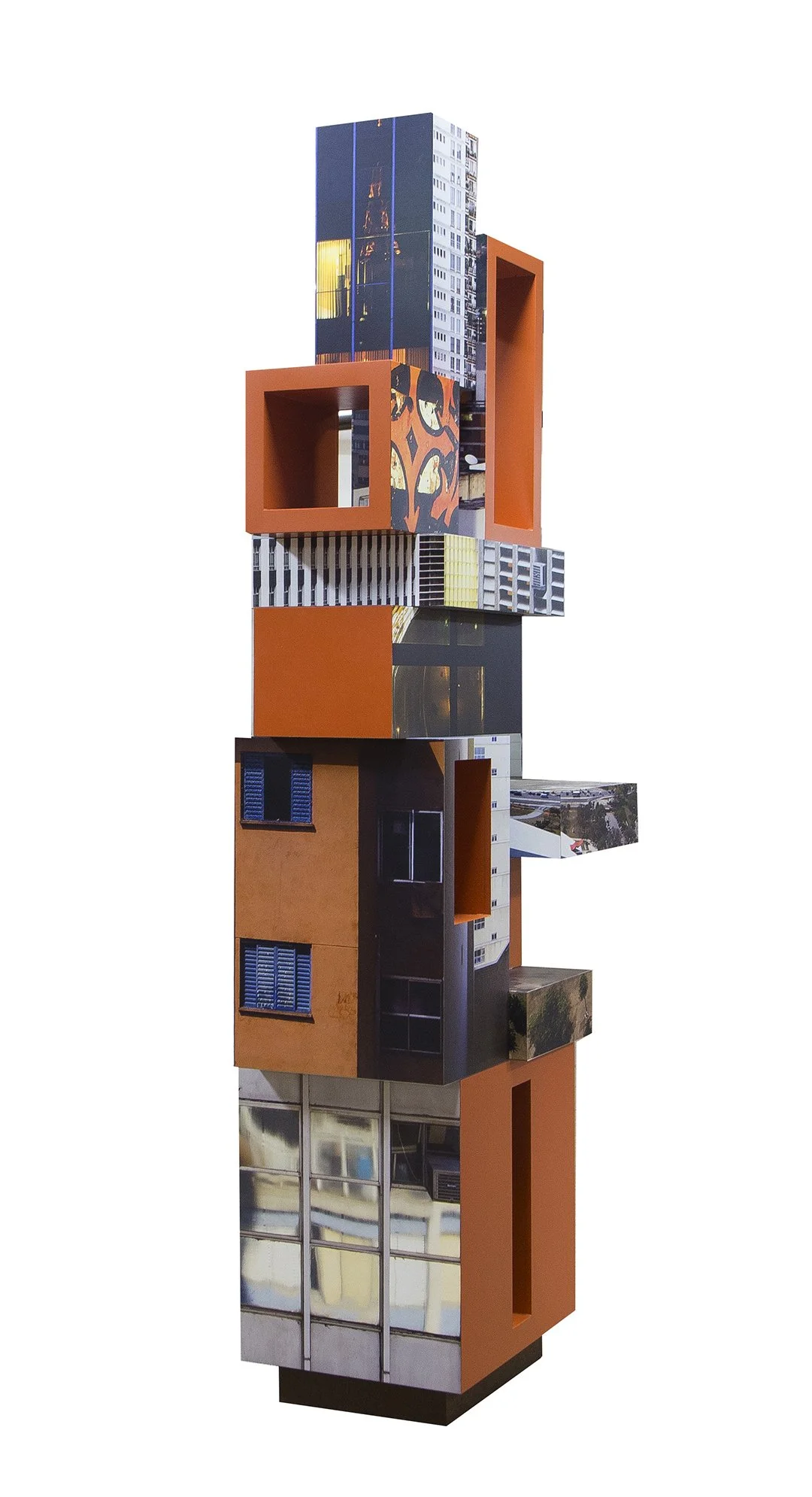 "Escultura I" (2014) | 192x93x49cm |  Impressão UV em MDF pintada em verniz | Edição 2/5