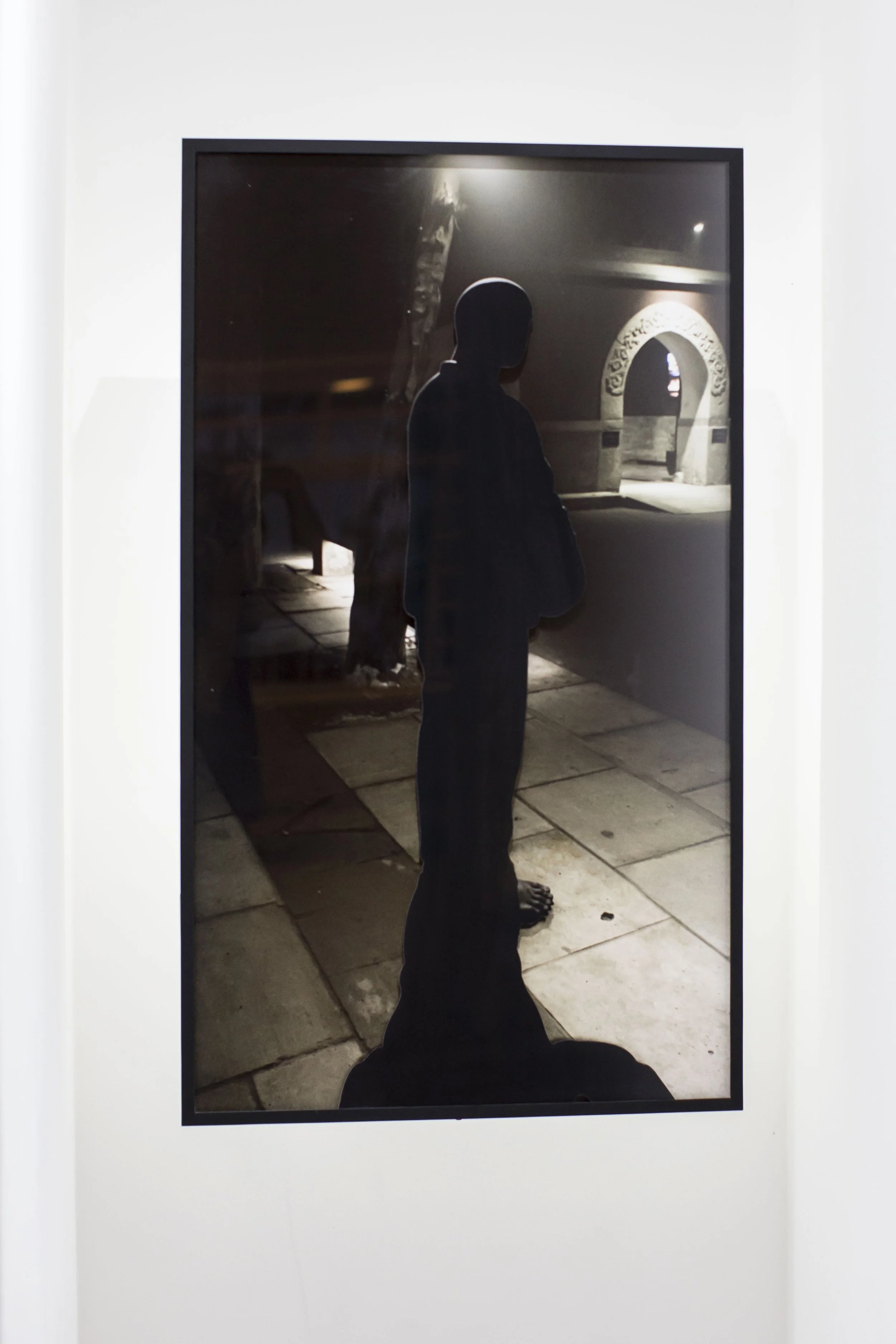 "Estátua" (2016) | 106cm x 50cm | Impressão Fine art em metacrilato. | Edição 3