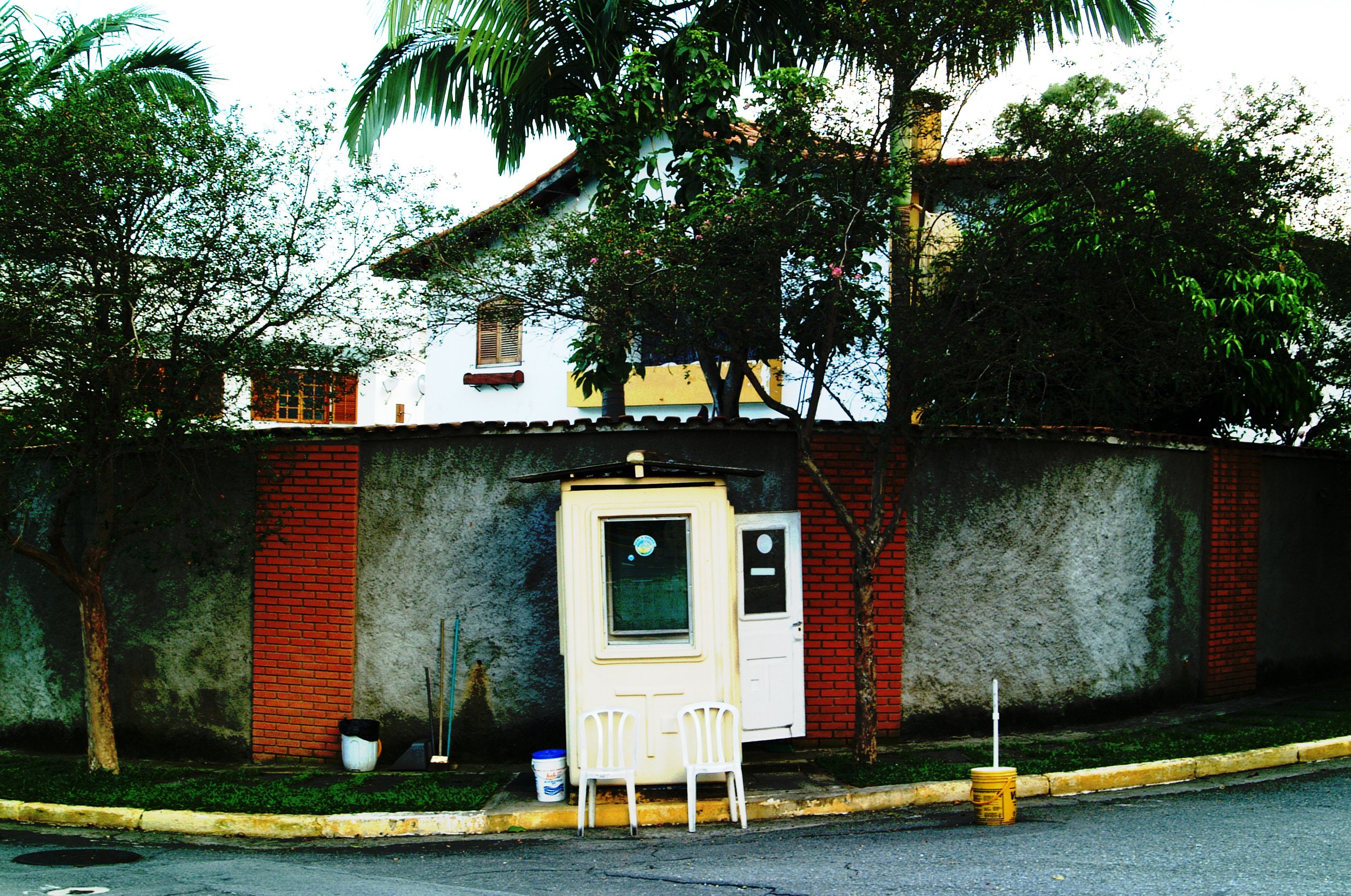 BRIGANDO FEIO COM MEUS AMIGOS POR CAUSA DE UNO! 