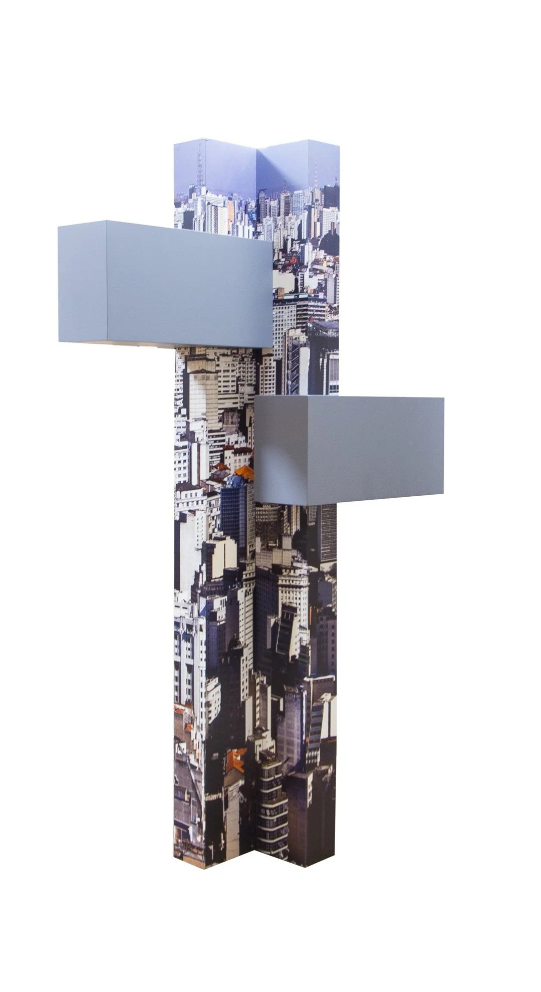 "Escultura V" (2014) | 149x54x40cm |  Impressão UV em MDF pintada em verniz | Edição 2/5