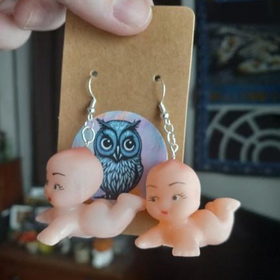 @theawkwardowldesigns creates handmade eccentric, unique jewelry. Pieces are focused on body positivity and the queer community. They mix the kitchiness of crafts, spookness of curiosities and oddities, and unconventional art.

Visit The Awkward Owl&