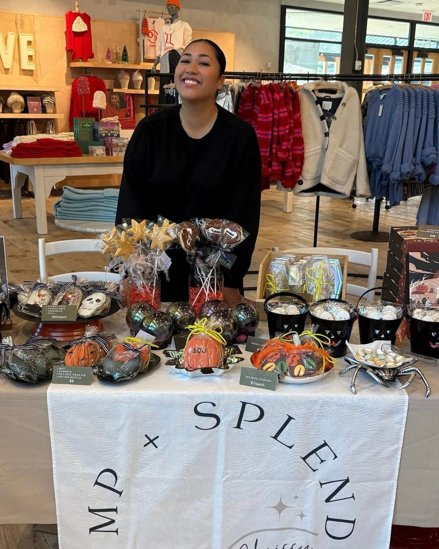 Another successful pop up sale is in the books 📚 

THANK YOU so much to everyone who came out today and shopped ✨ it's always SO nice to see my repeat clients and these events always bring me some new ones too!

For those of you who couldn't make it