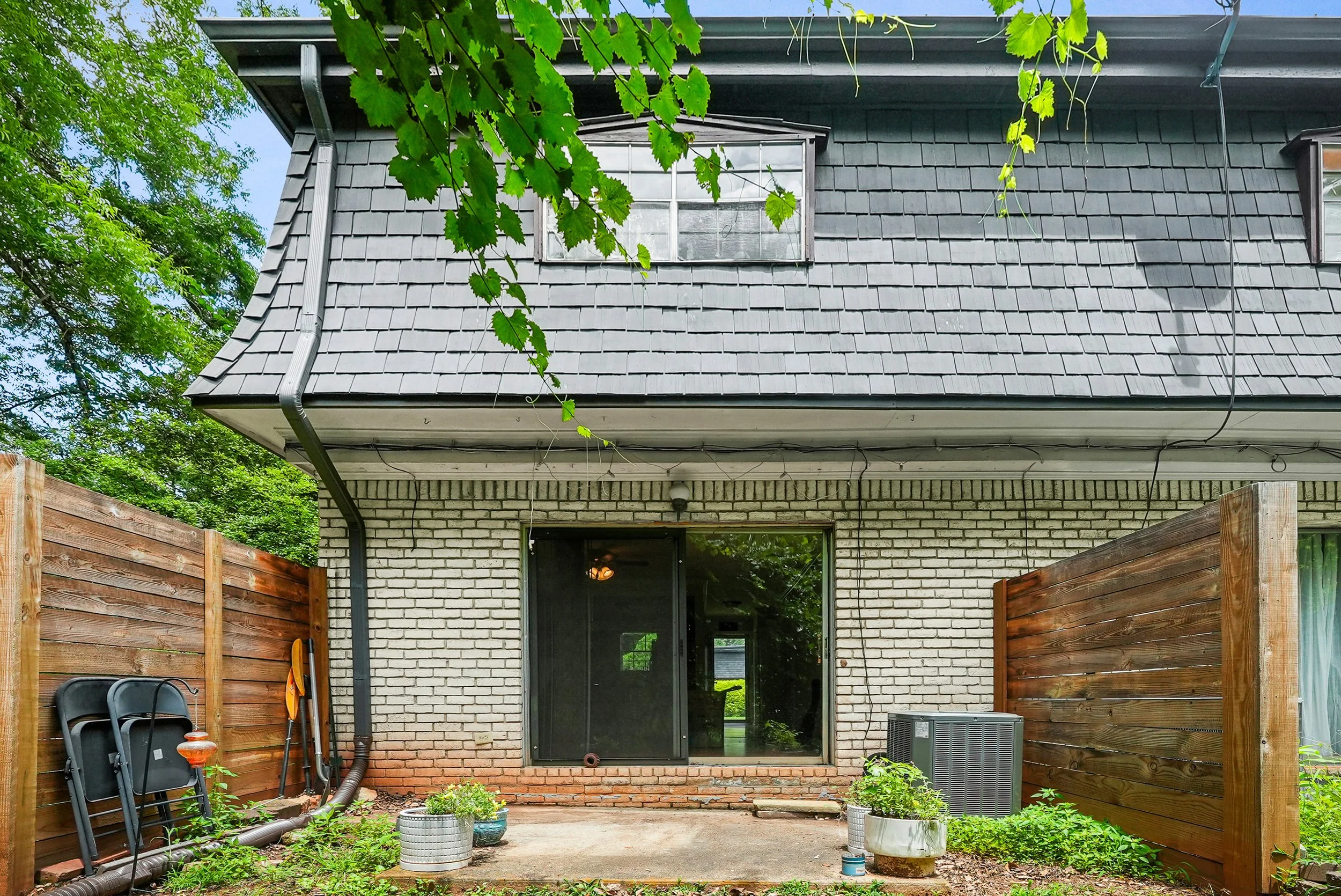 301 Stonecliff Ct-31.jpg