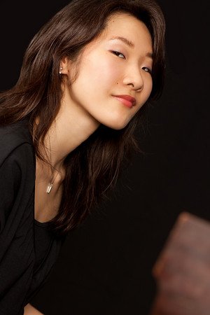 Japanese-Piano-Teacher-Pianist-Akiko.jpg