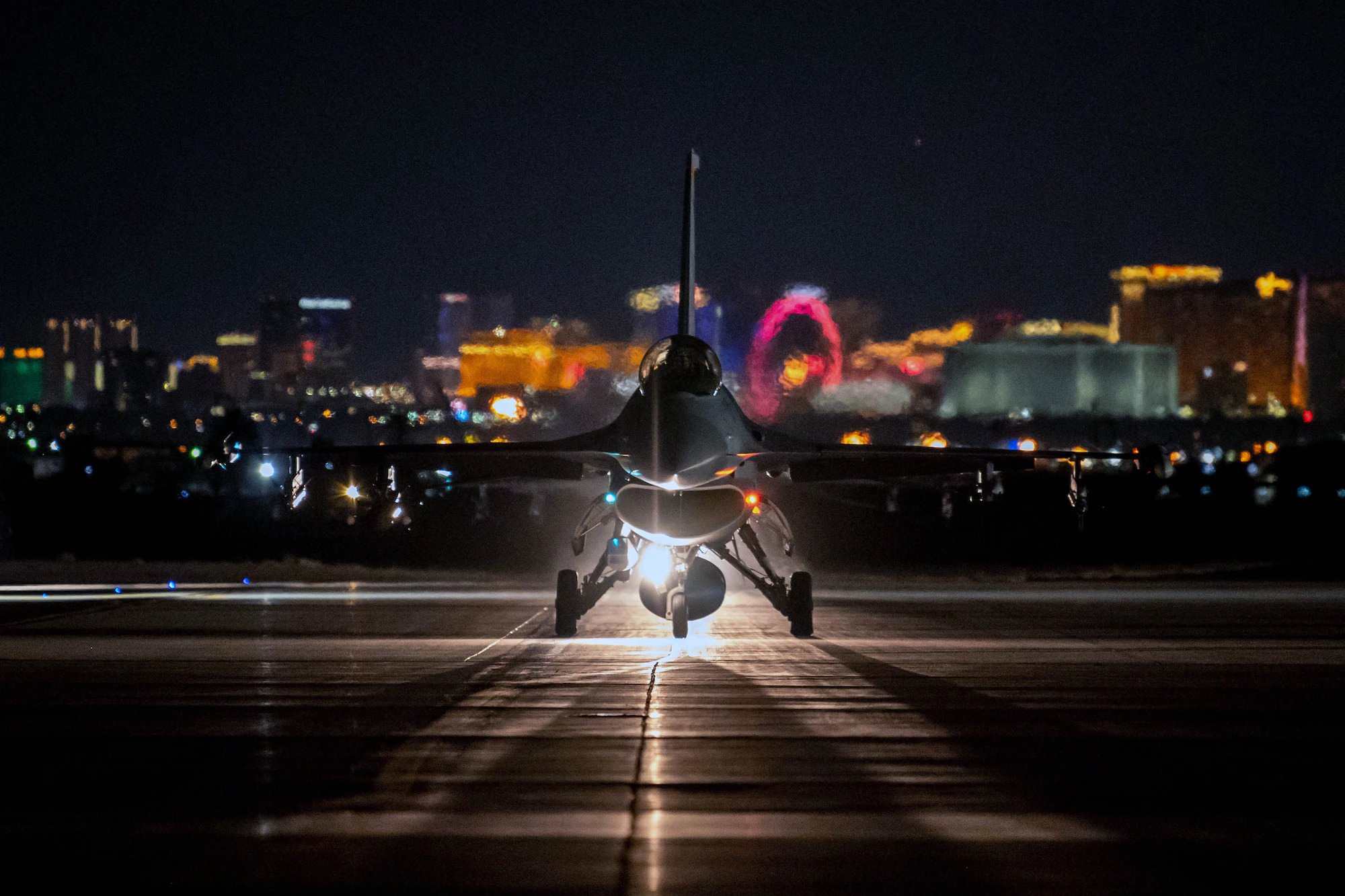 F-16 Fighting Falcon 5.jpg