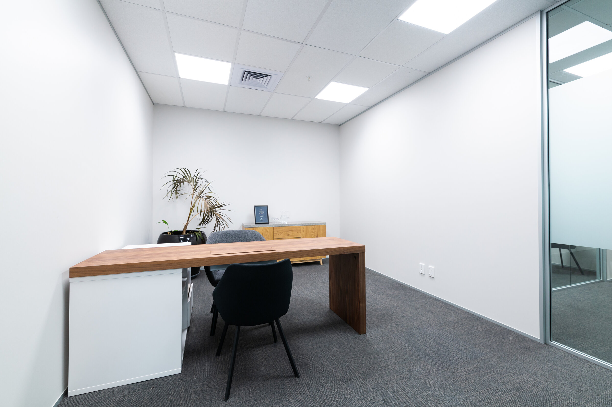 Office Suites (3 of 25).jpg