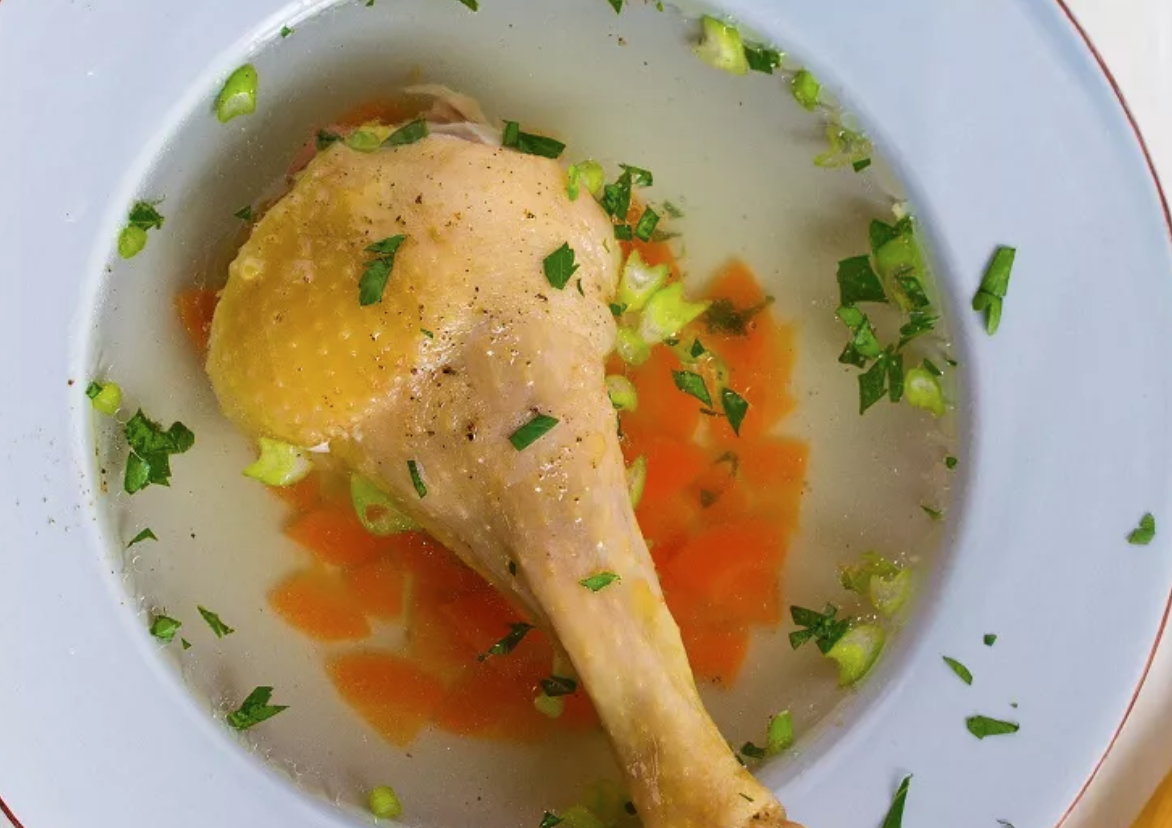 Bone Broth Benefits for Dogs & Cats