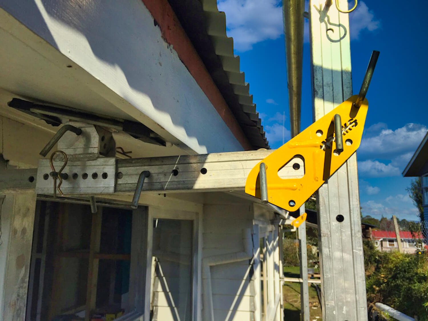 VergeNZ: INTAKS Edge Protection – Soffit Prop