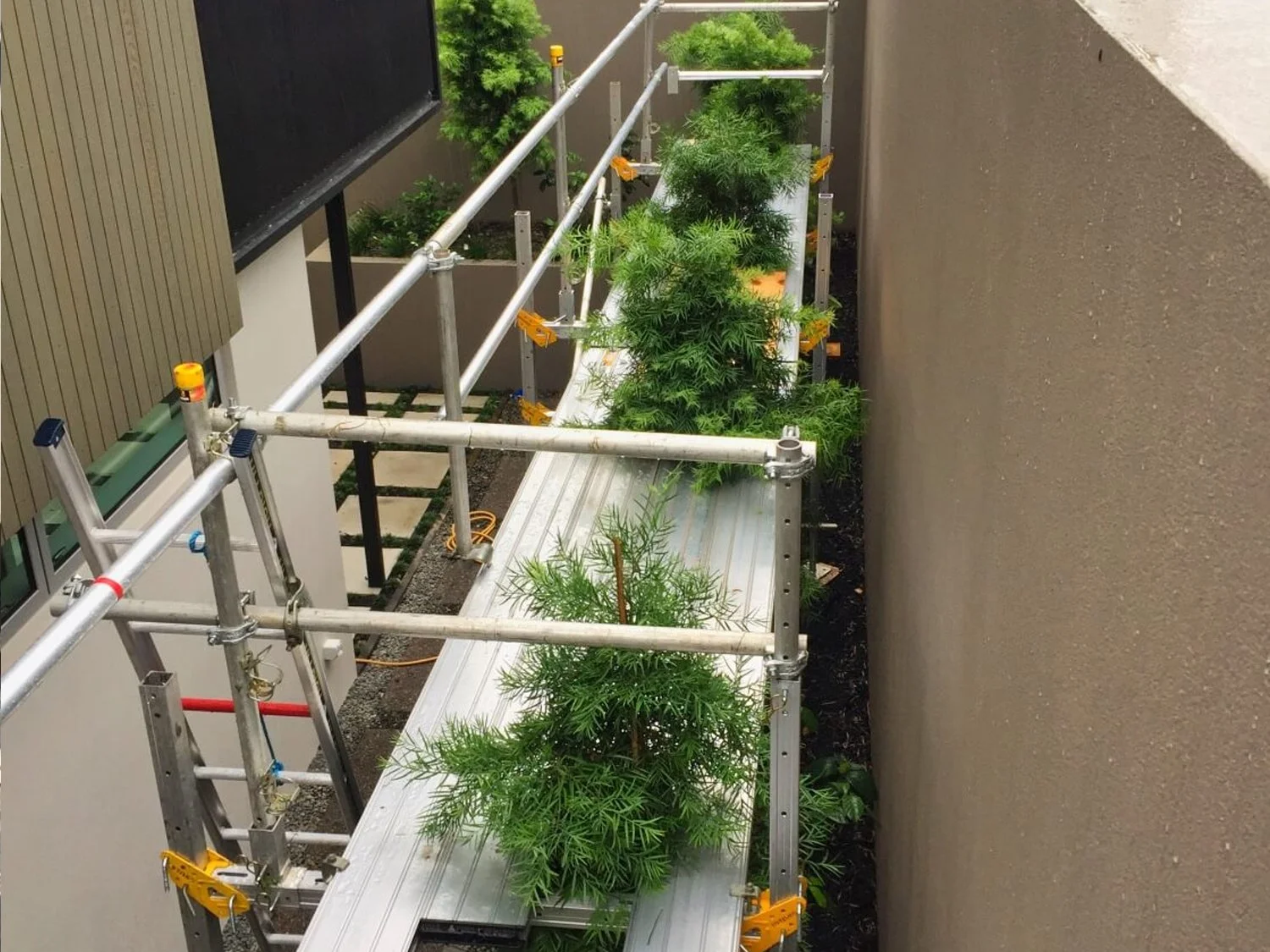 VergeNZ: INTAKS® Residential solutions Freestanding Scaffolding