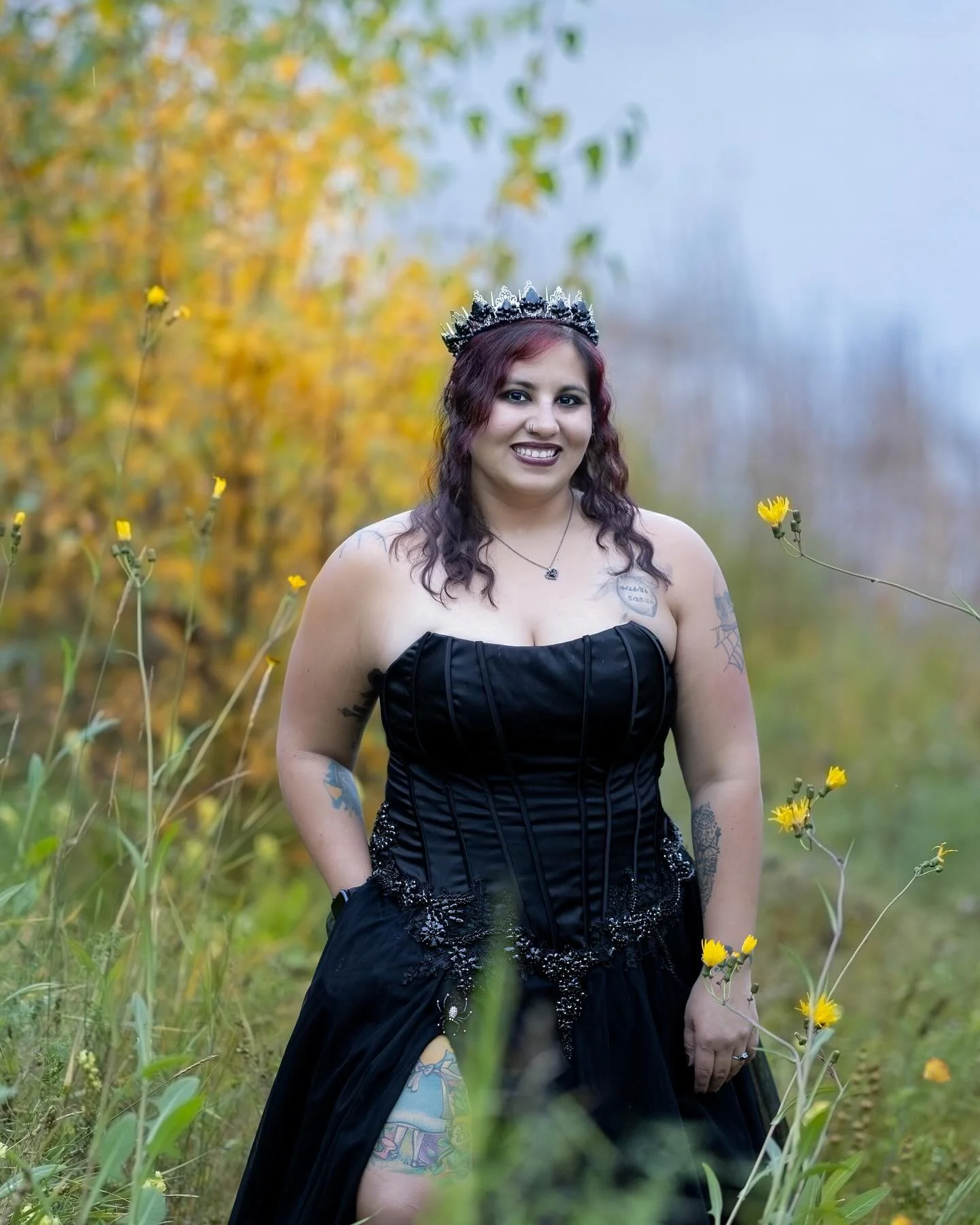 Remembering all the spooky details this Halloween!
🎃 Costume photos are the most fun.
#fall #halloween #blackdress #witch #spooky