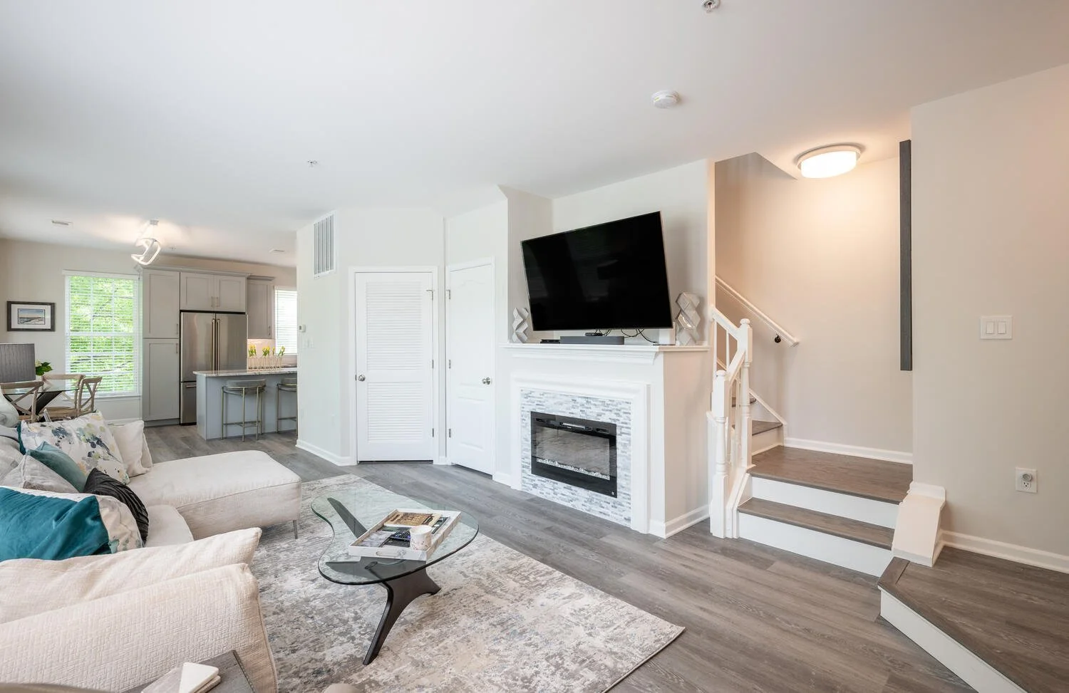 313 Cameron Station Blvd 104-large-005-024-DSC 3068Edit-1500x974-72dpi.jpg