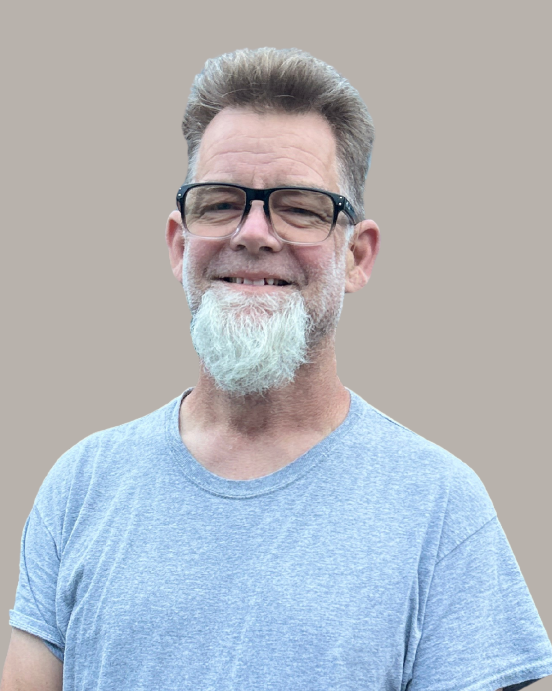 Headshot of Gordon, tile setter at Elite Construction 