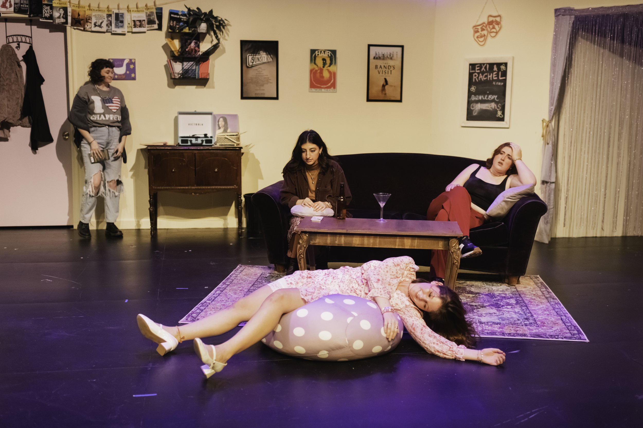 "Macbitches" Oona Hutchman with Julia Duffy, Juliette Fabre, Bryce Carl