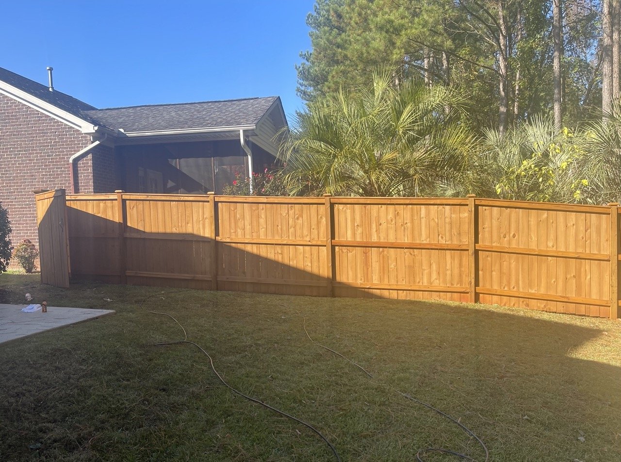 fence staining