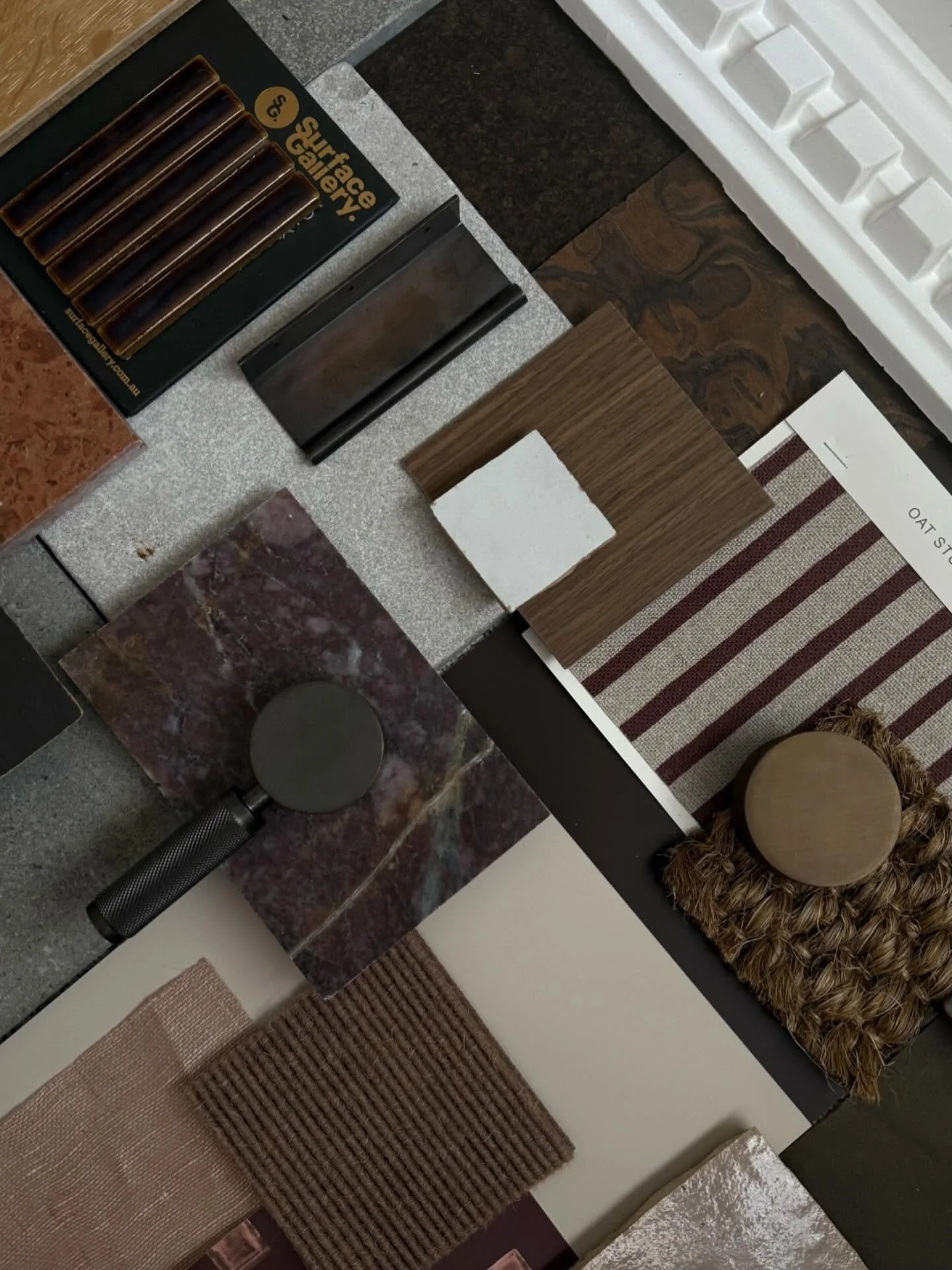 From flatlays to site days 🫶🏻

Another big week in the studio &mdash; locking in selections, site visits, and some big-ticket joinery design.

We know the finish line for 2025 is creeping closer (it&rsquo;s nearly Halloween&hellip; which basically 